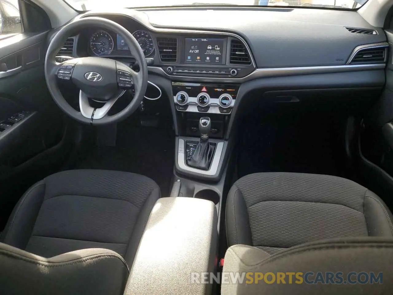 8 Photograph of a damaged car 5NPD84LF3KH414719 HYUNDAI ELANTRA 2019
