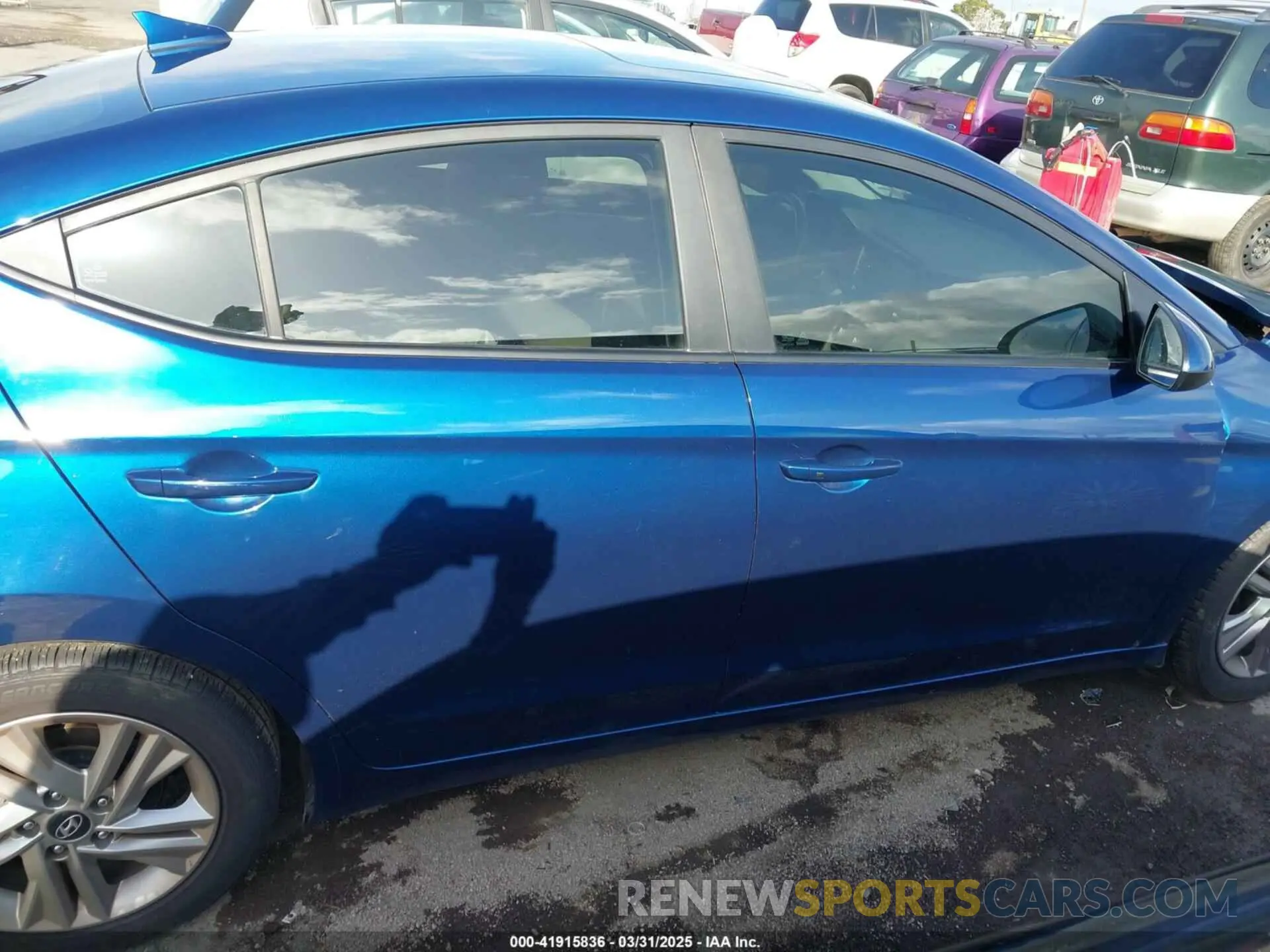 14 Photograph of a damaged car 5NPD84LF3KH419838 HYUNDAI ELANTRA 2019