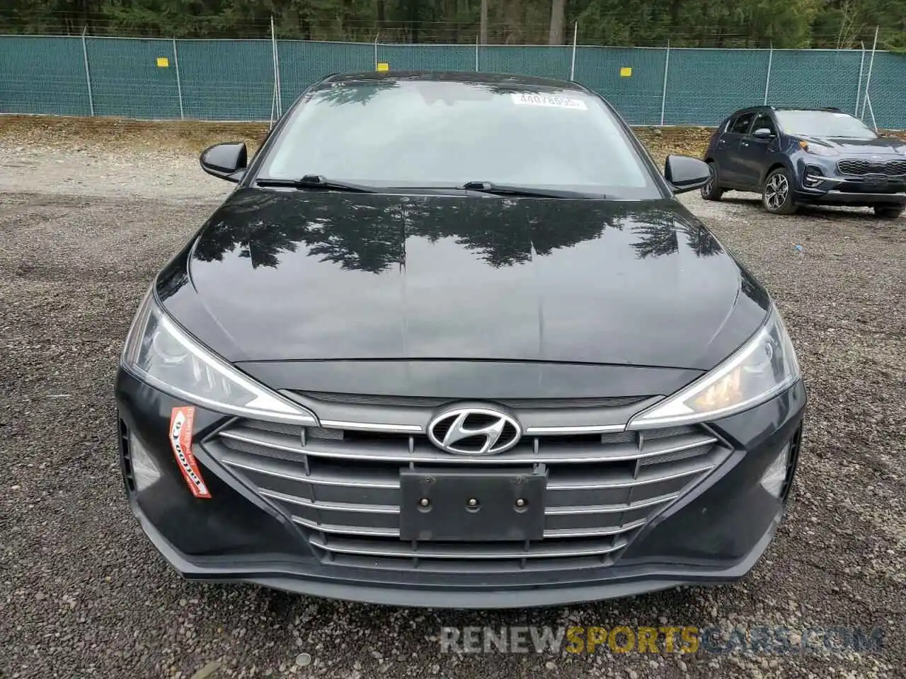 5 Photograph of a damaged car 5NPD84LF3KH439233 HYUNDAI ELANTRA 2019