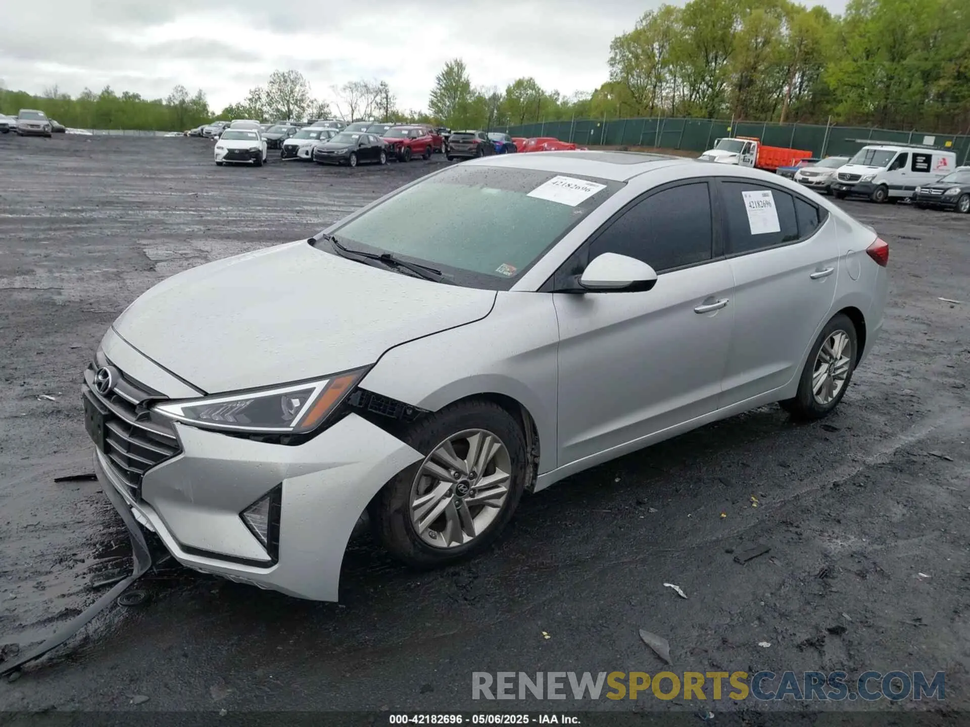 2 Photograph of a damaged car 5NPD84LF3KH450555 HYUNDAI ELANTRA 2019