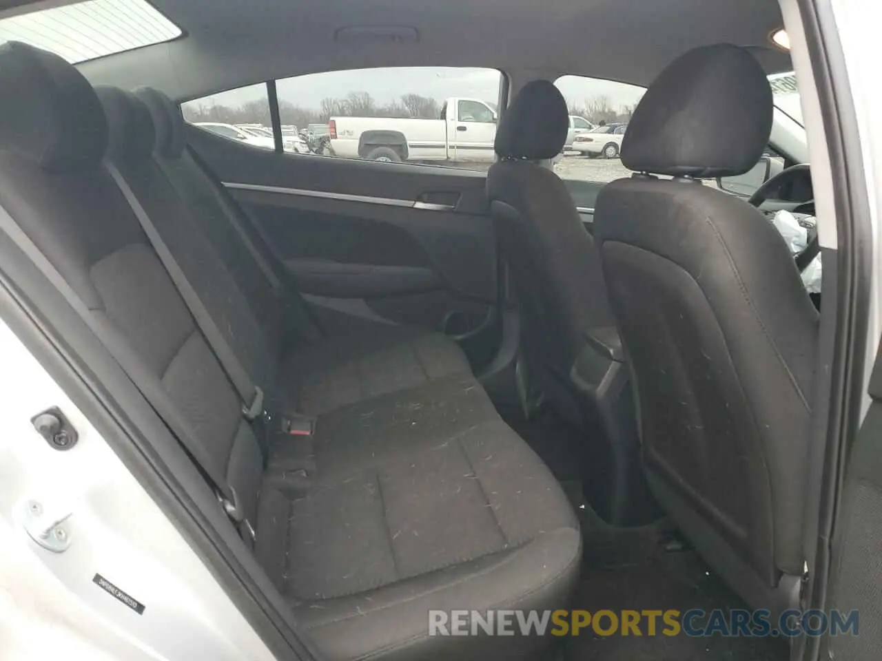 11 Photograph of a damaged car 5NPD84LF3KH461510 HYUNDAI ELANTRA 2019