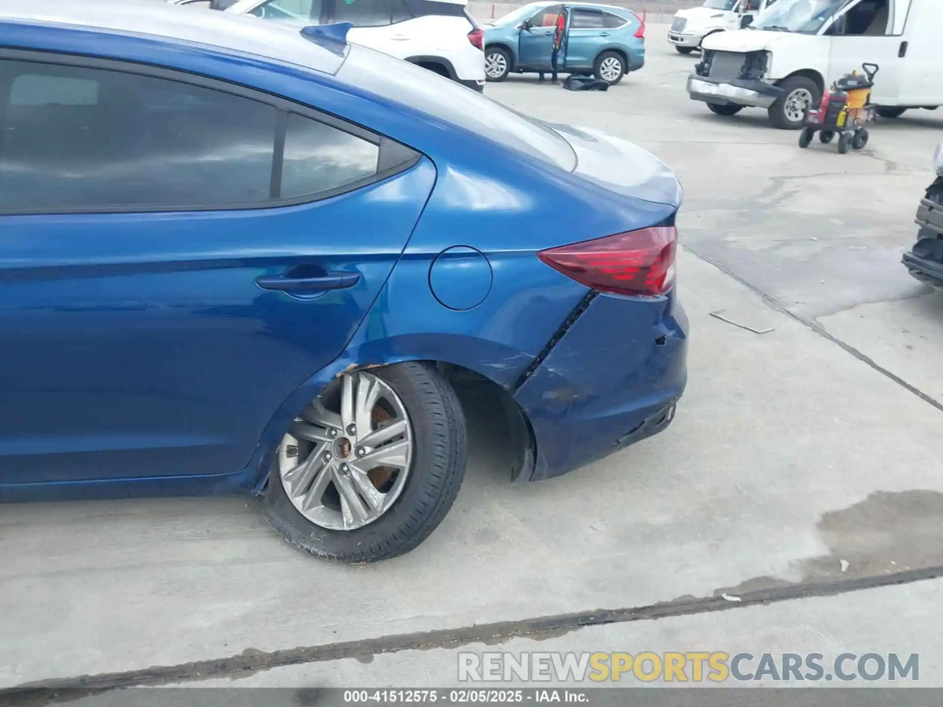 6 Photograph of a damaged car 5NPD84LF3KH476931 HYUNDAI ELANTRA 2019