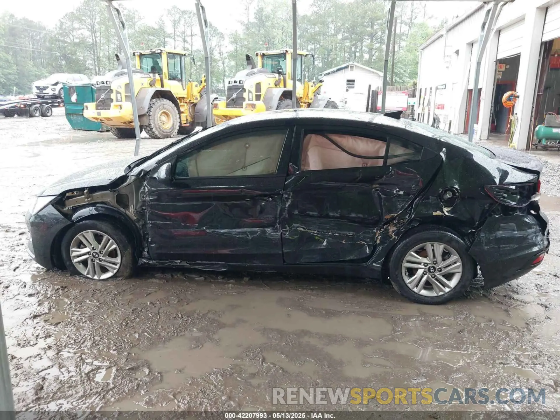 13 Photograph of a damaged car 5NPD84LF3KH497536 HYUNDAI ELANTRA 2019