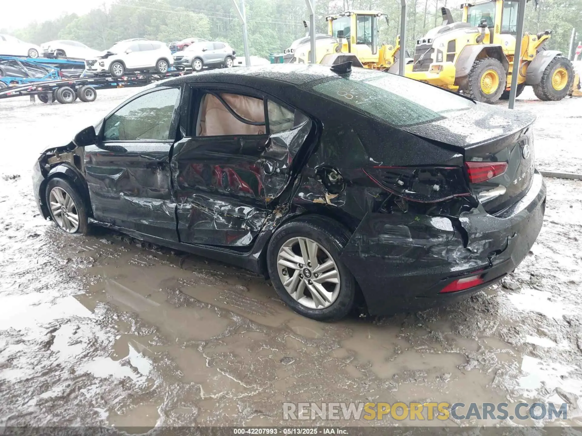 3 Photograph of a damaged car 5NPD84LF3KH497536 HYUNDAI ELANTRA 2019