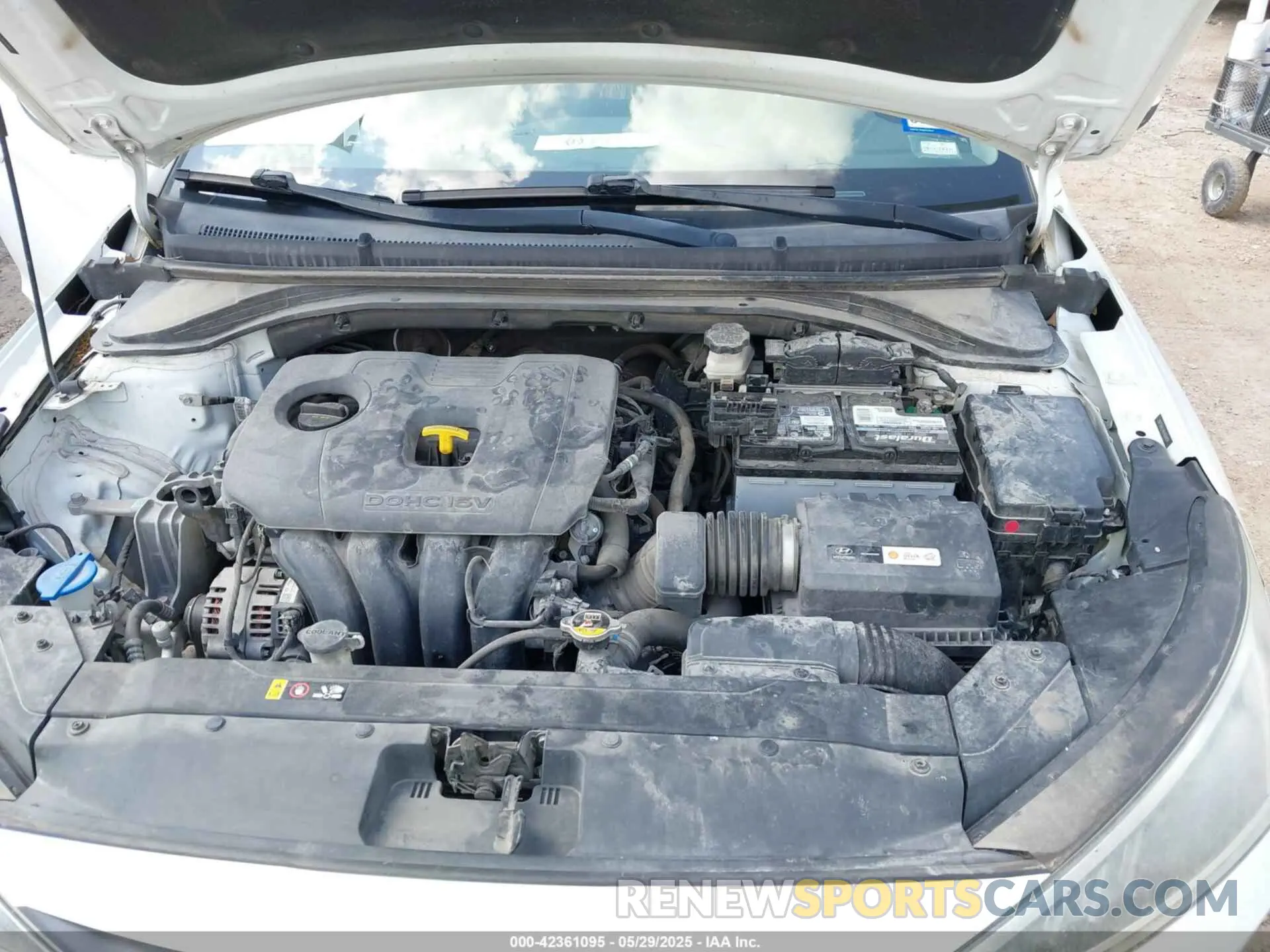 10 Photograph of a damaged car 5NPD84LF4KH404409 HYUNDAI ELANTRA 2019