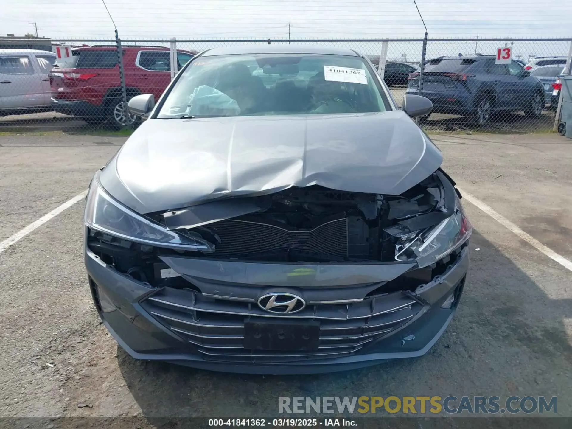 12 Photograph of a damaged car 5NPD84LF4KH424174 HYUNDAI ELANTRA 2019