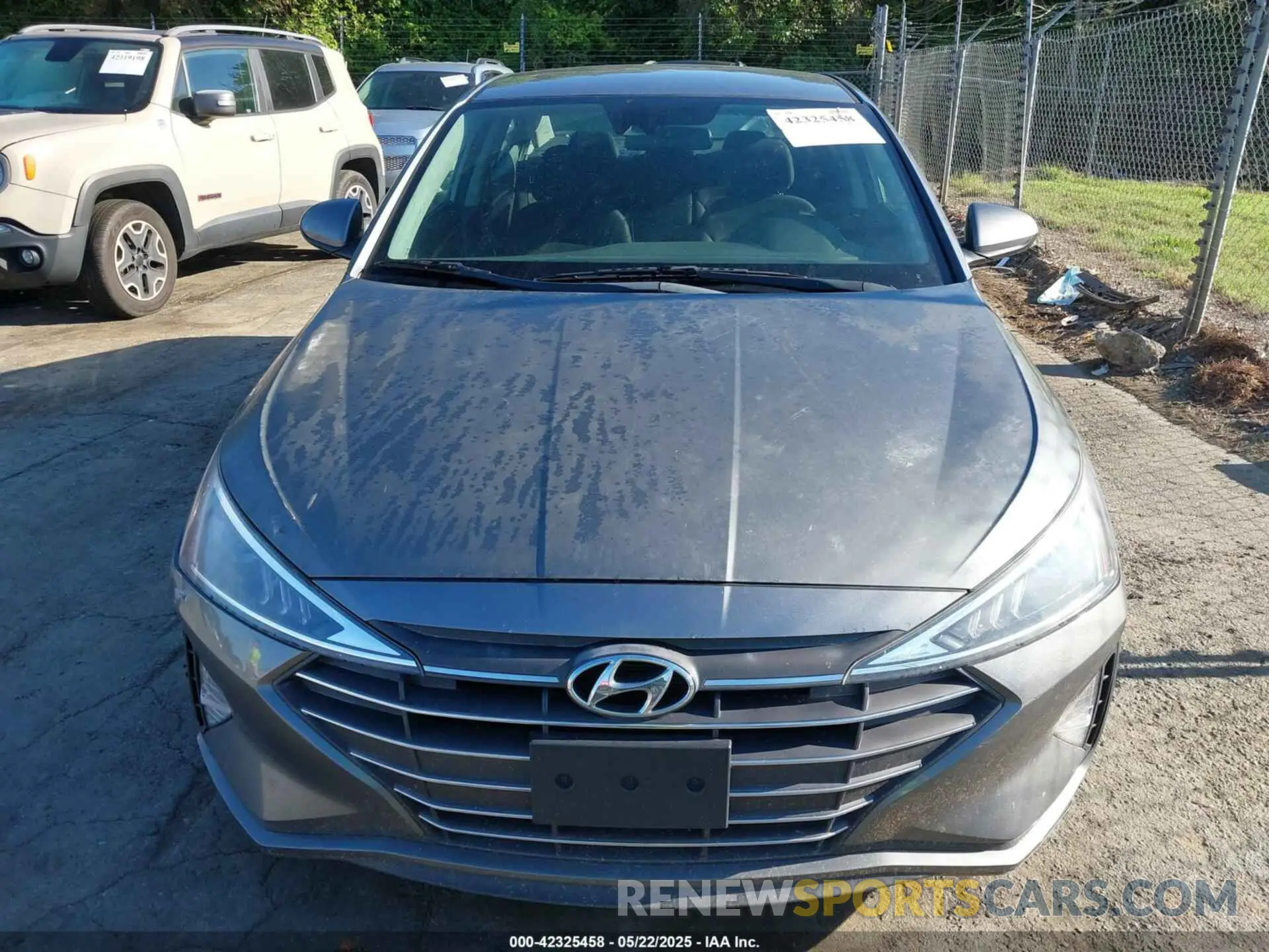 11 Photograph of a damaged car 5NPD84LF4KH428516 HYUNDAI ELANTRA 2019