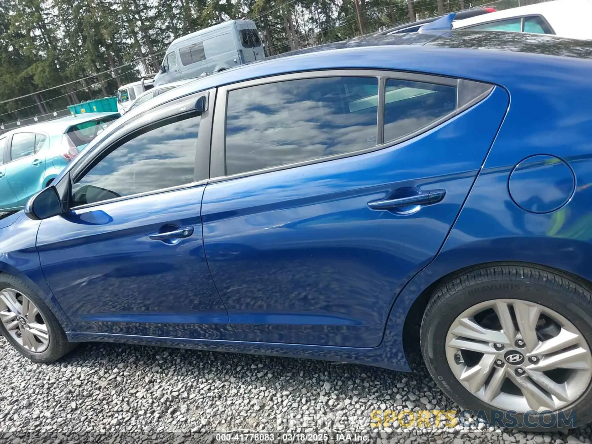 15 Photograph of a damaged car 5NPD84LF4KH435420 HYUNDAI ELANTRA 2019