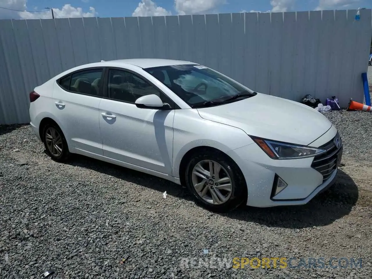 4 Photograph of a damaged car 5NPD84LF4KH435658 HYUNDAI ELANTRA 2019