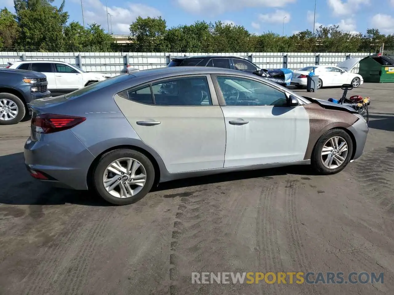 3 Photograph of a damaged car 5NPD84LF4KH442934 HYUNDAI ELANTRA 2019