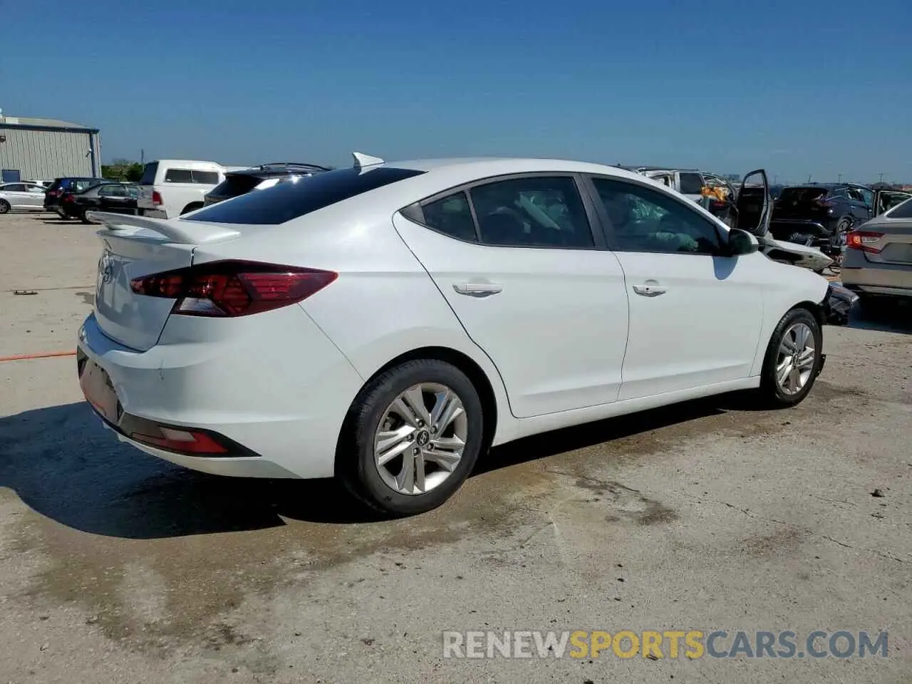 3 Photograph of a damaged car 5NPD84LF4KH462861 HYUNDAI ELANTRA 2019