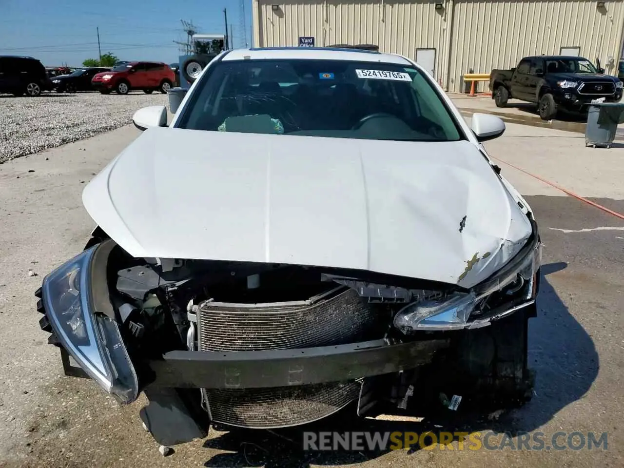 5 Photograph of a damaged car 5NPD84LF4KH462861 HYUNDAI ELANTRA 2019
