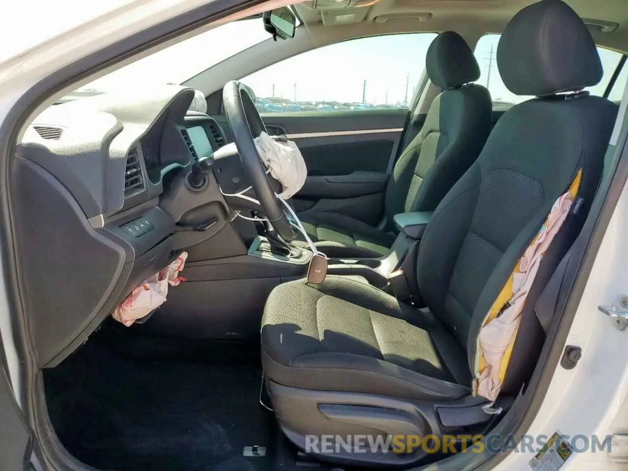7 Photograph of a damaged car 5NPD84LF4KH462861 HYUNDAI ELANTRA 2019