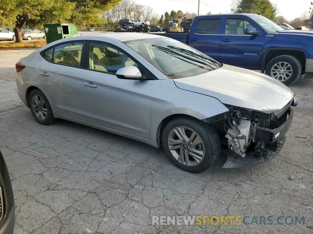 4 Photograph of a damaged car 5NPD84LF4KH484245 HYUNDAI ELANTRA 2019