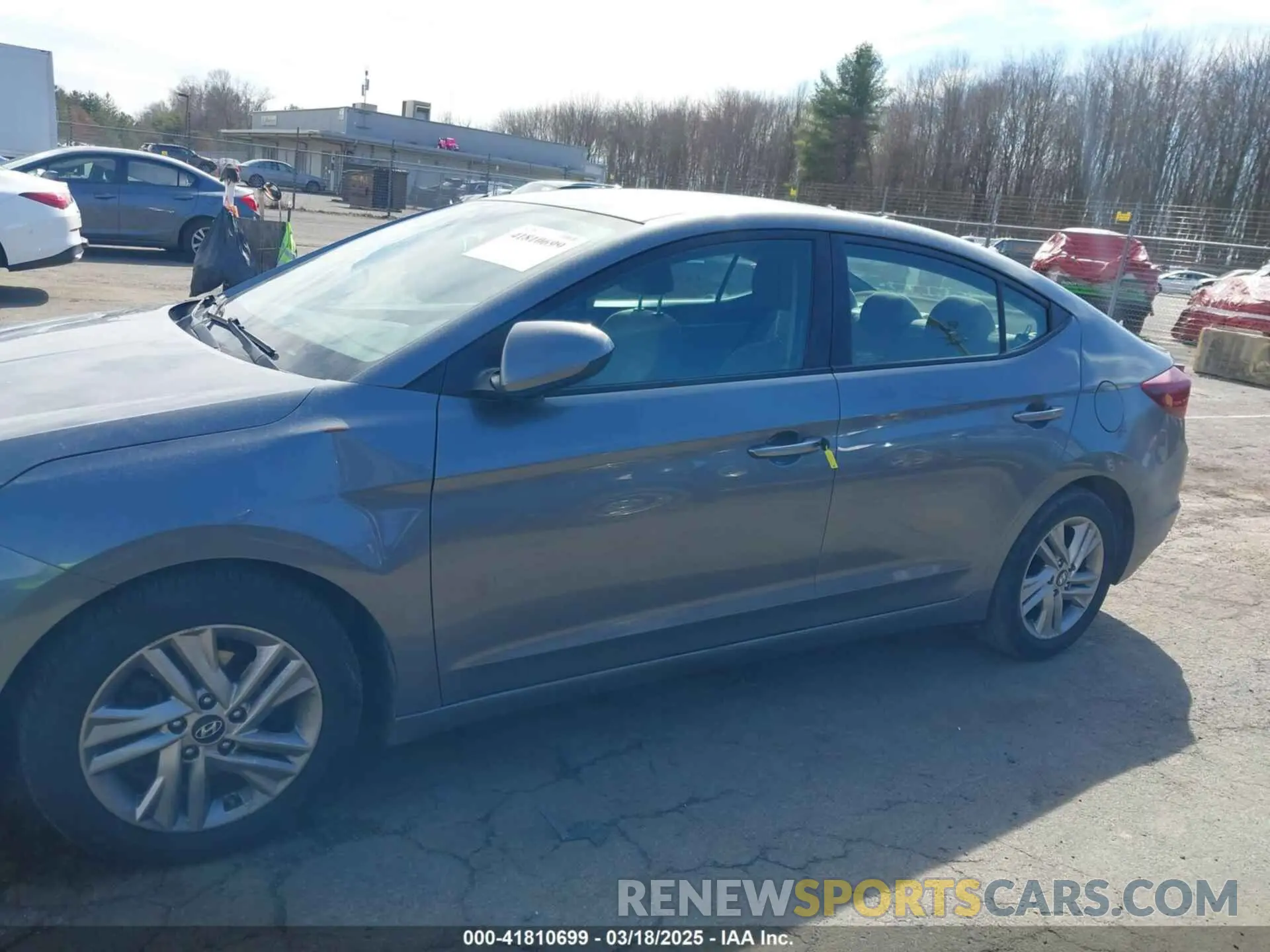 14 Photograph of a damaged car 5NPD84LF5KH404841 HYUNDAI ELANTRA 2019