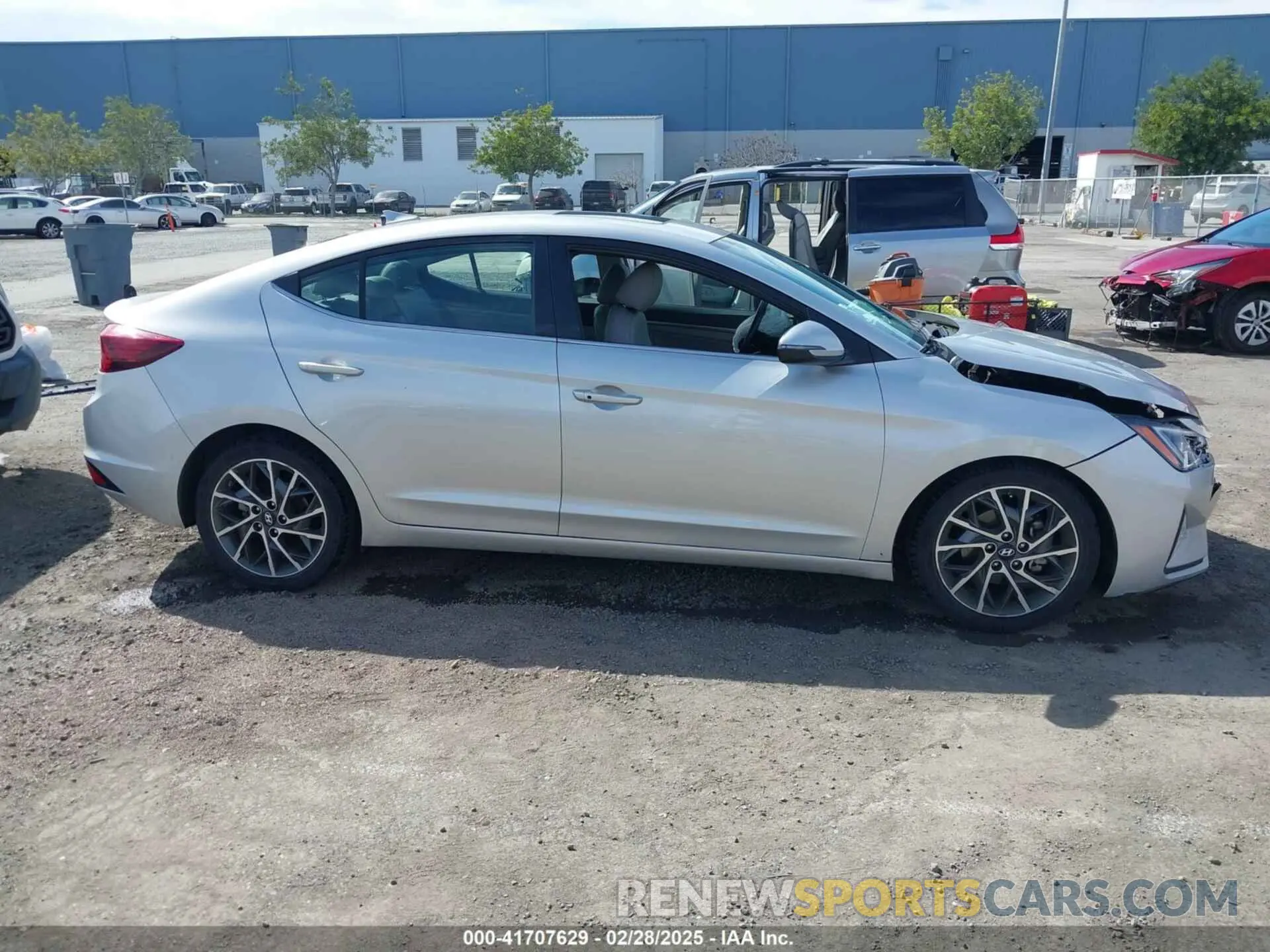 13 Photograph of a damaged car 5NPD84LF5KH422191 HYUNDAI ELANTRA 2019