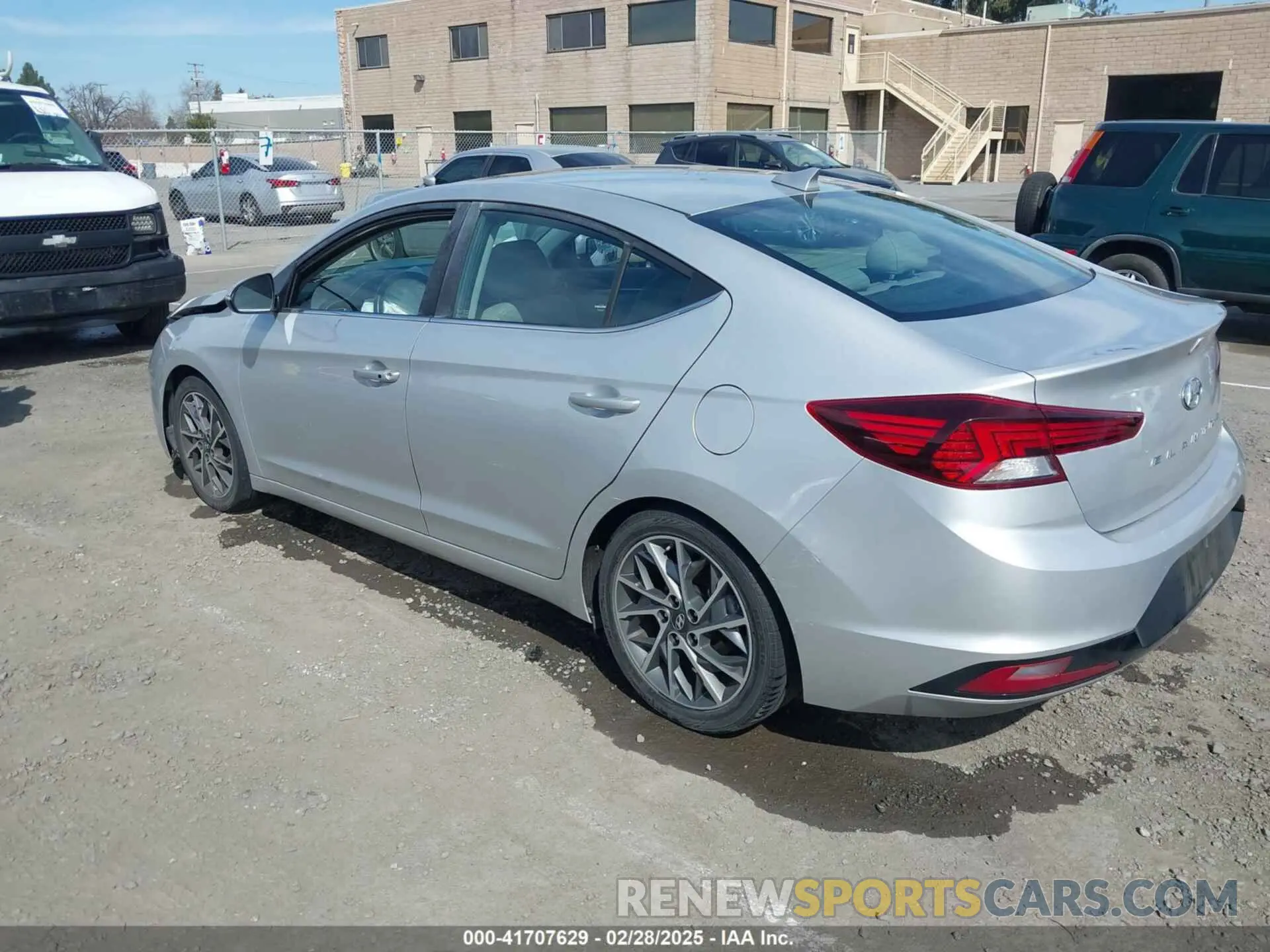 3 Photograph of a damaged car 5NPD84LF5KH422191 HYUNDAI ELANTRA 2019