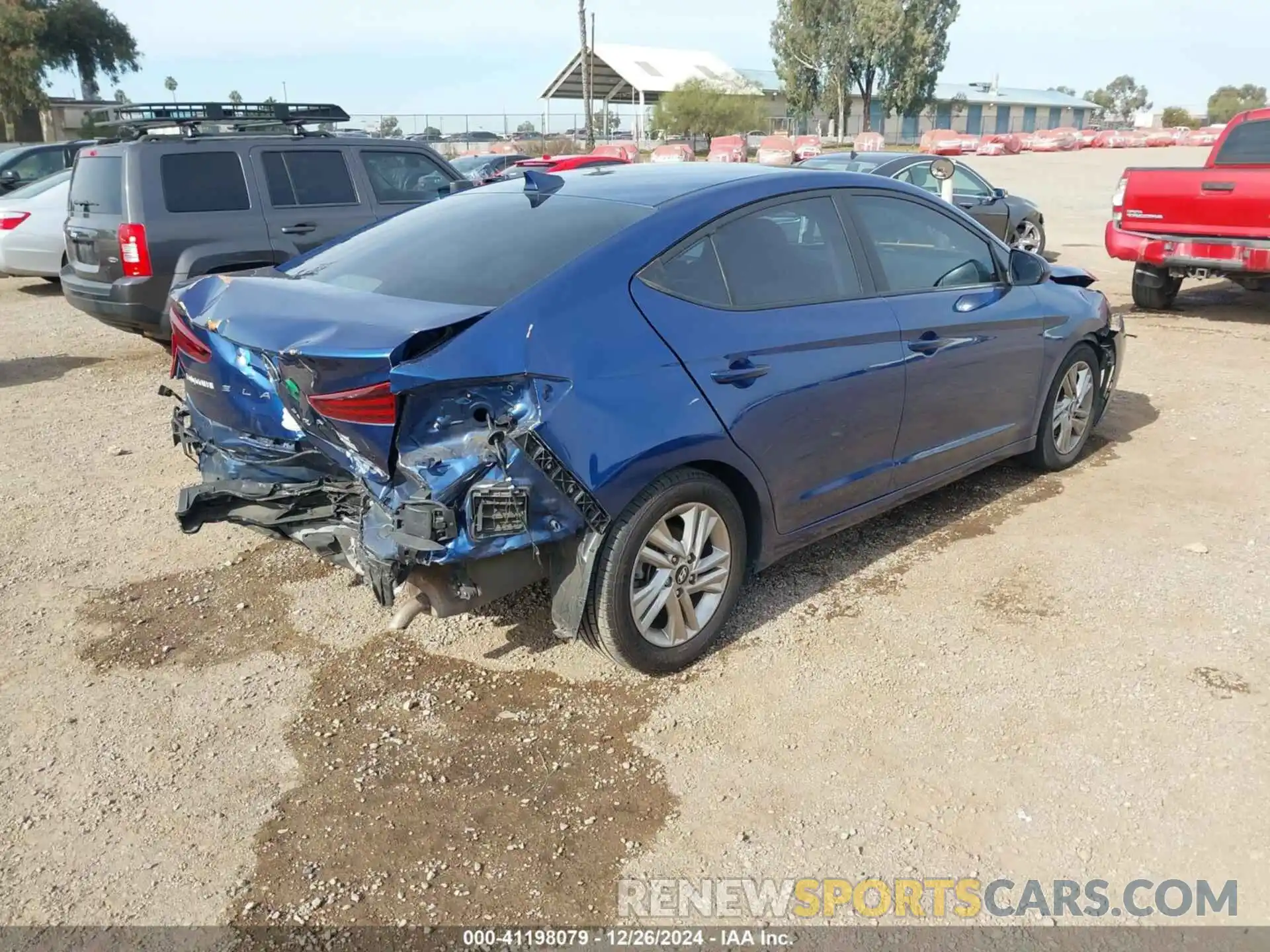 4 Photograph of a damaged car 5NPD84LF5KH434633 HYUNDAI ELANTRA 2019