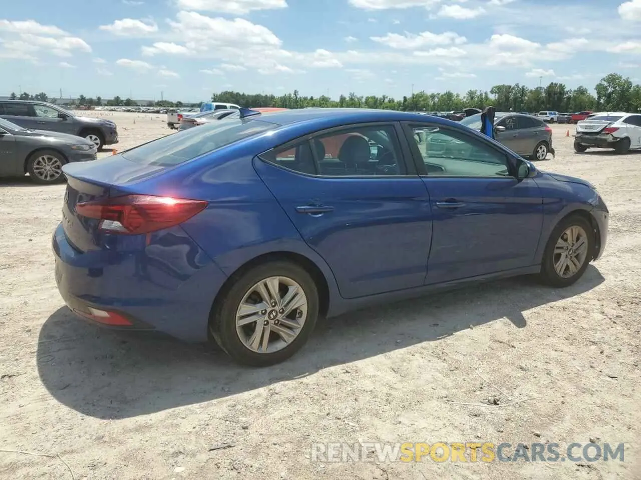 3 Photograph of a damaged car 5NPD84LF5KH436107 HYUNDAI ELANTRA 2019