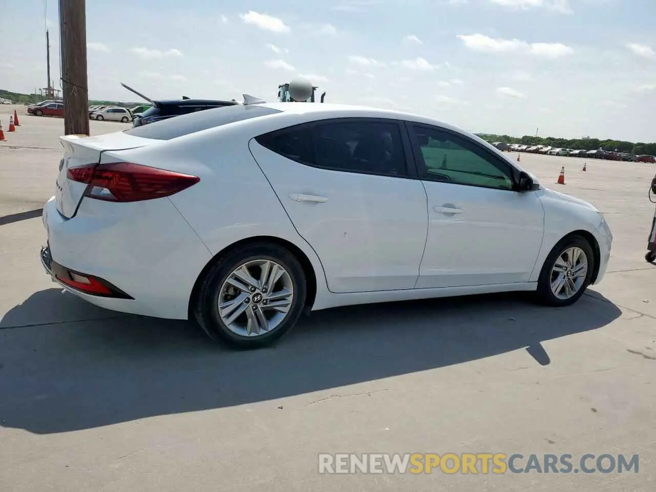 3 Photograph of a damaged car 5NPD84LF5KH437208 HYUNDAI ELANTRA 2019