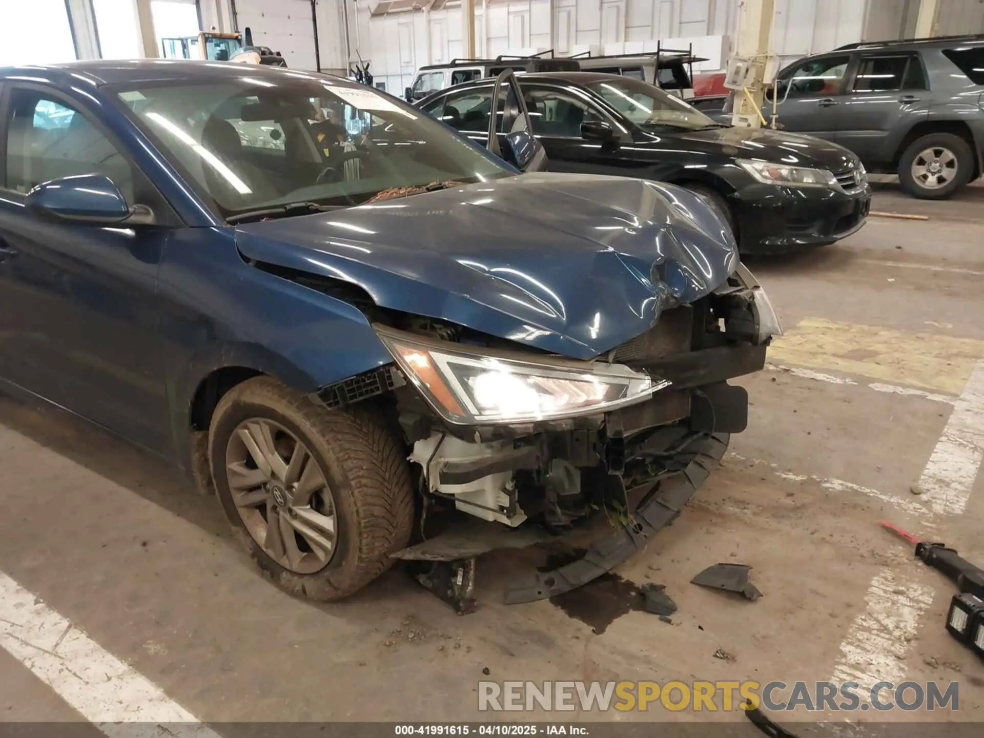 21 Photograph of a damaged car 5NPD84LF5KH438603 HYUNDAI ELANTRA 2019