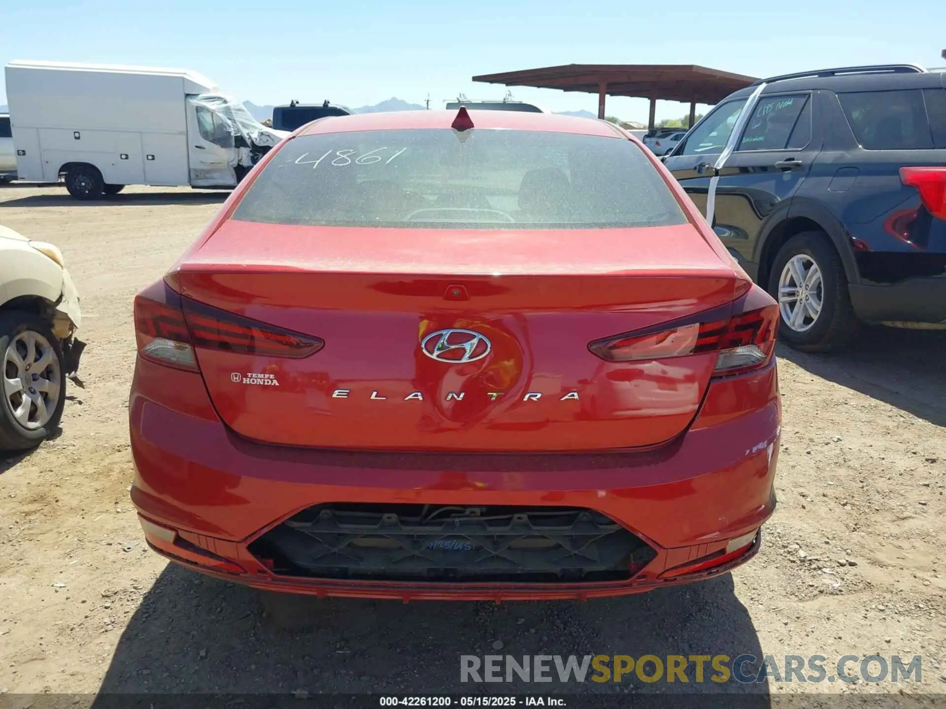 15 Photograph of a damaged car 5NPD84LF5KH441078 HYUNDAI ELANTRA 2019