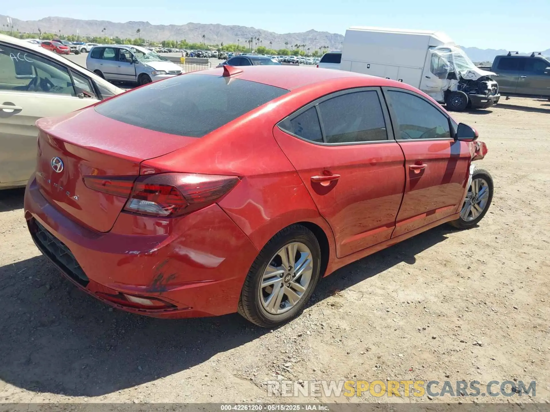 4 Photograph of a damaged car 5NPD84LF5KH441078 HYUNDAI ELANTRA 2019