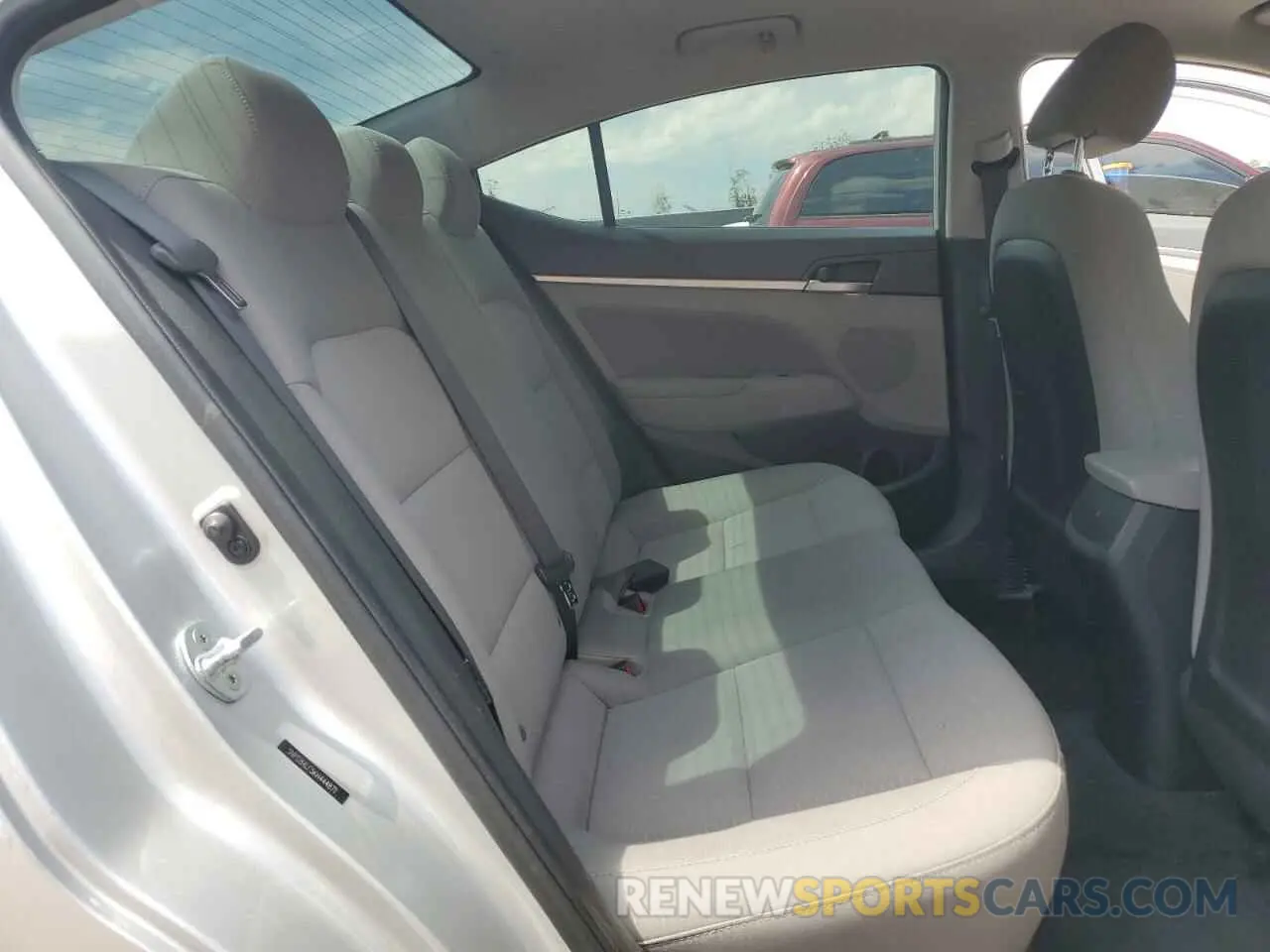 10 Photograph of a damaged car 5NPD84LF5KH444871 HYUNDAI ELANTRA 2019