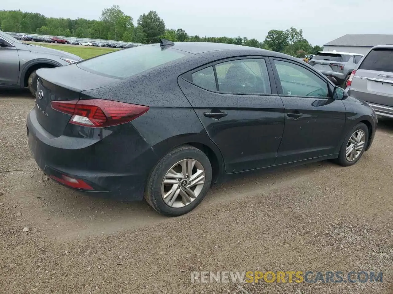 3 Photograph of a damaged car 5NPD84LF5KH444983 HYUNDAI ELANTRA 2019