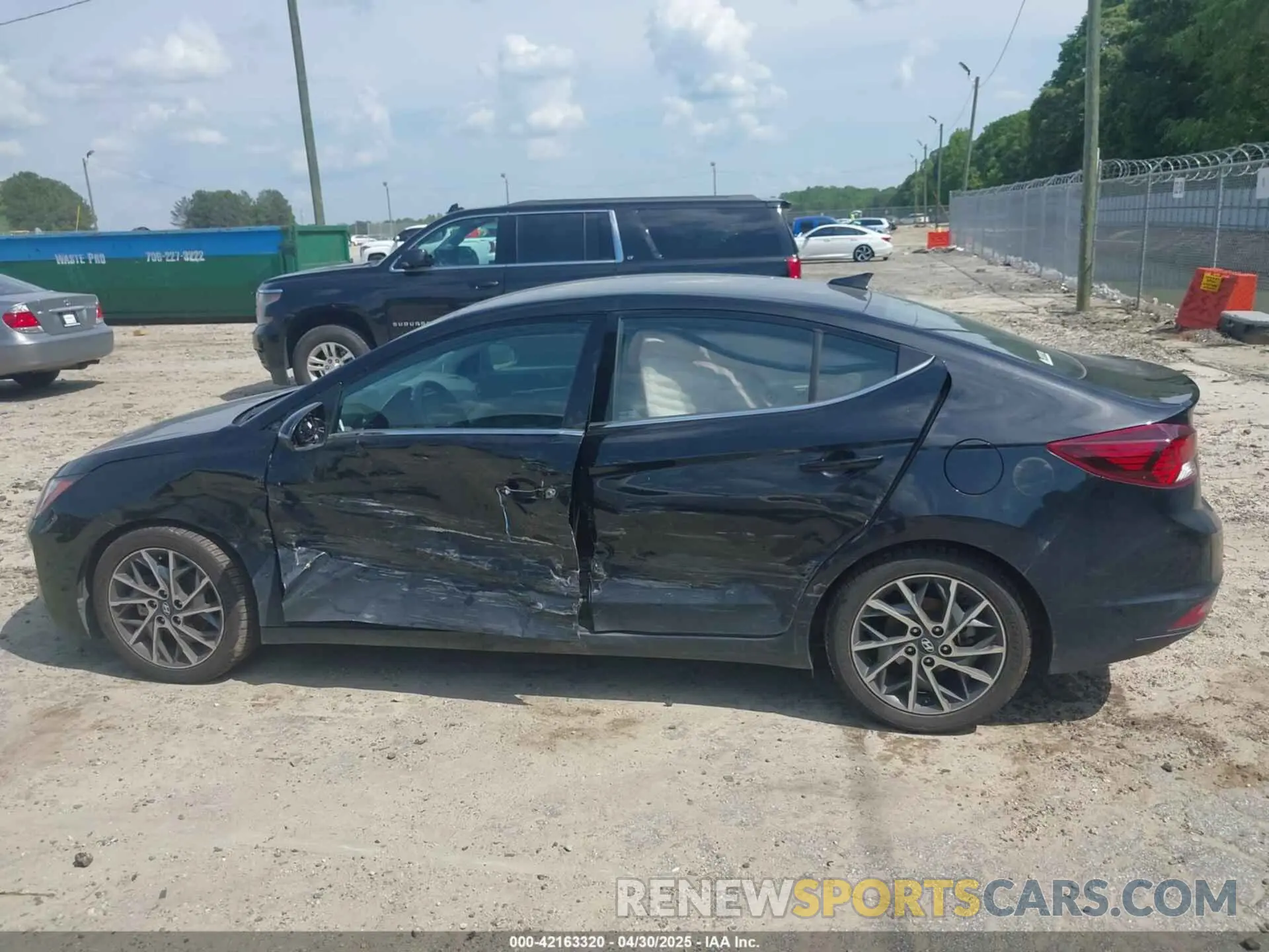 14 Photograph of a damaged car 5NPD84LF5KH445843 HYUNDAI ELANTRA 2019