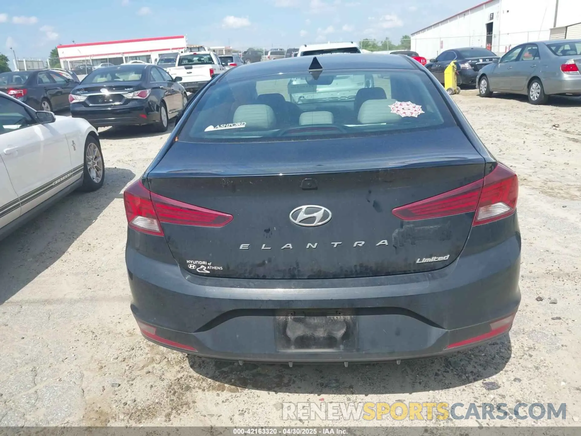 16 Photograph of a damaged car 5NPD84LF5KH445843 HYUNDAI ELANTRA 2019