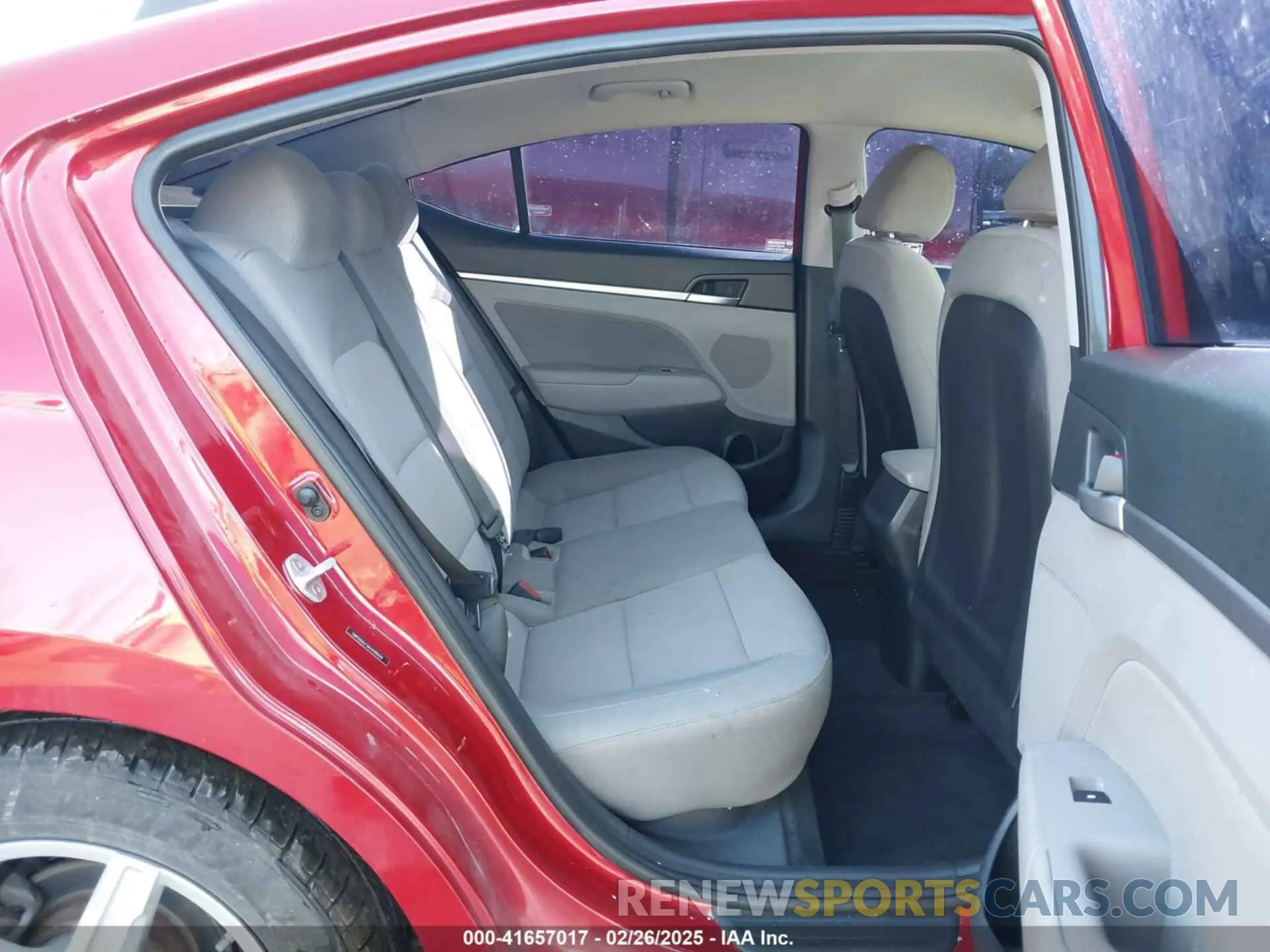 8 Photograph of a damaged car 5NPD84LF5KH448404 HYUNDAI ELANTRA 2019