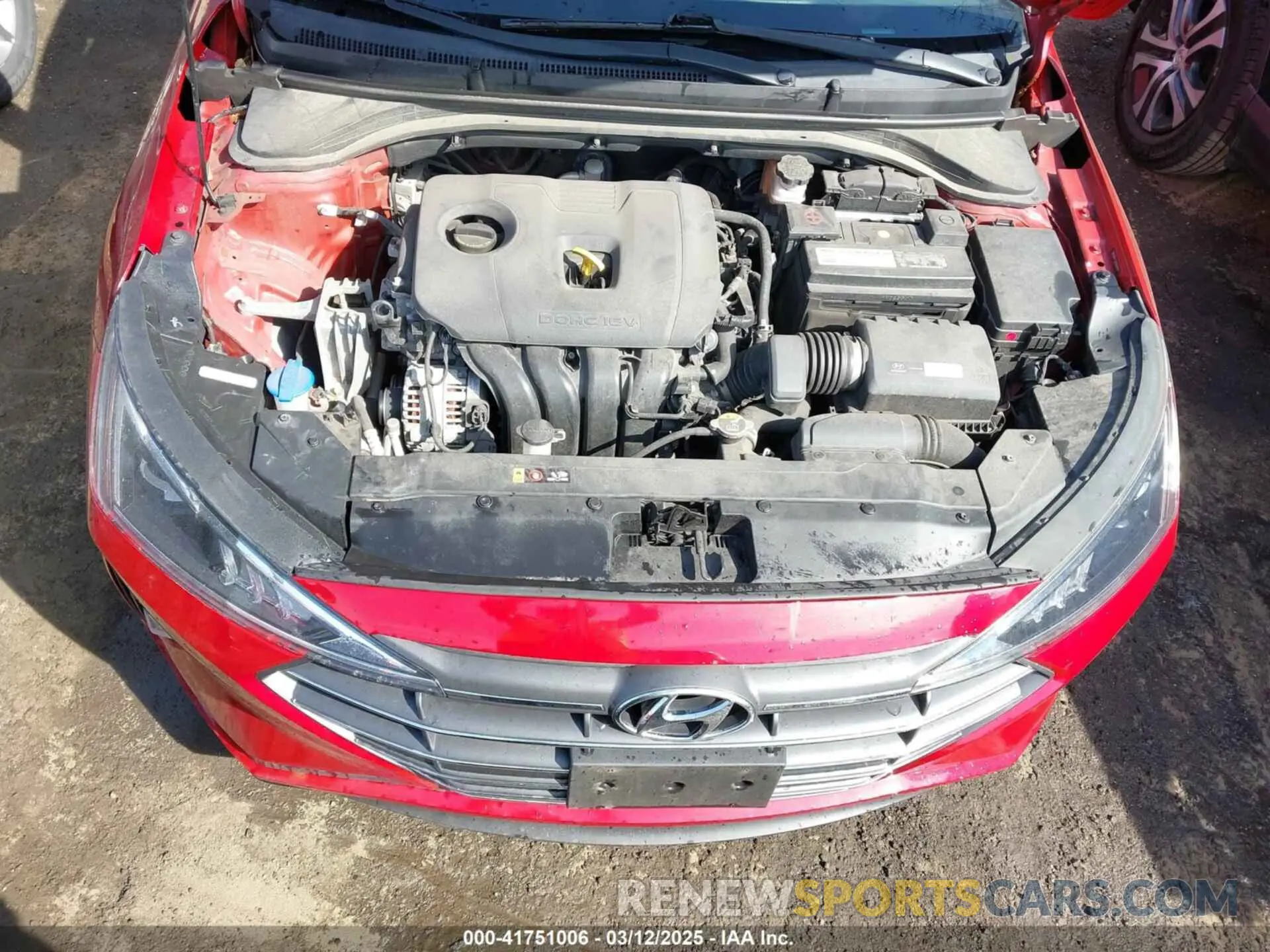 10 Photograph of a damaged car 5NPD84LF5KH466241 HYUNDAI ELANTRA 2019