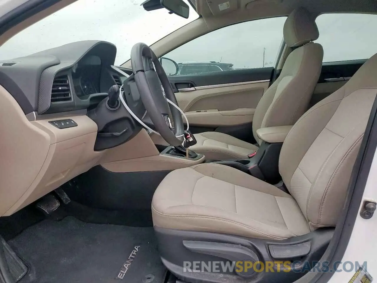 7 Photograph of a damaged car 5NPD84LF5KH480396 HYUNDAI ELANTRA 2019