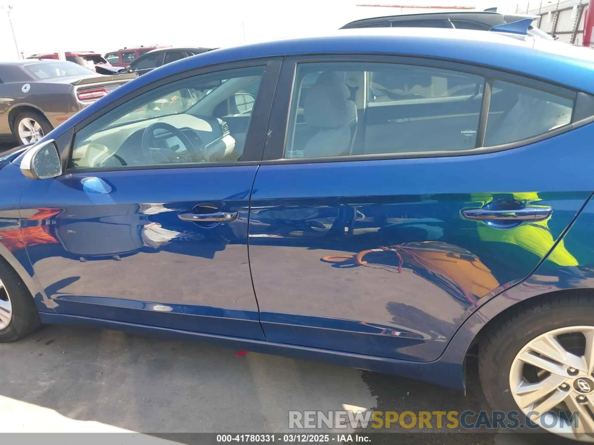15 Photograph of a damaged car 5NPD84LF6KH414388 HYUNDAI ELANTRA 2019