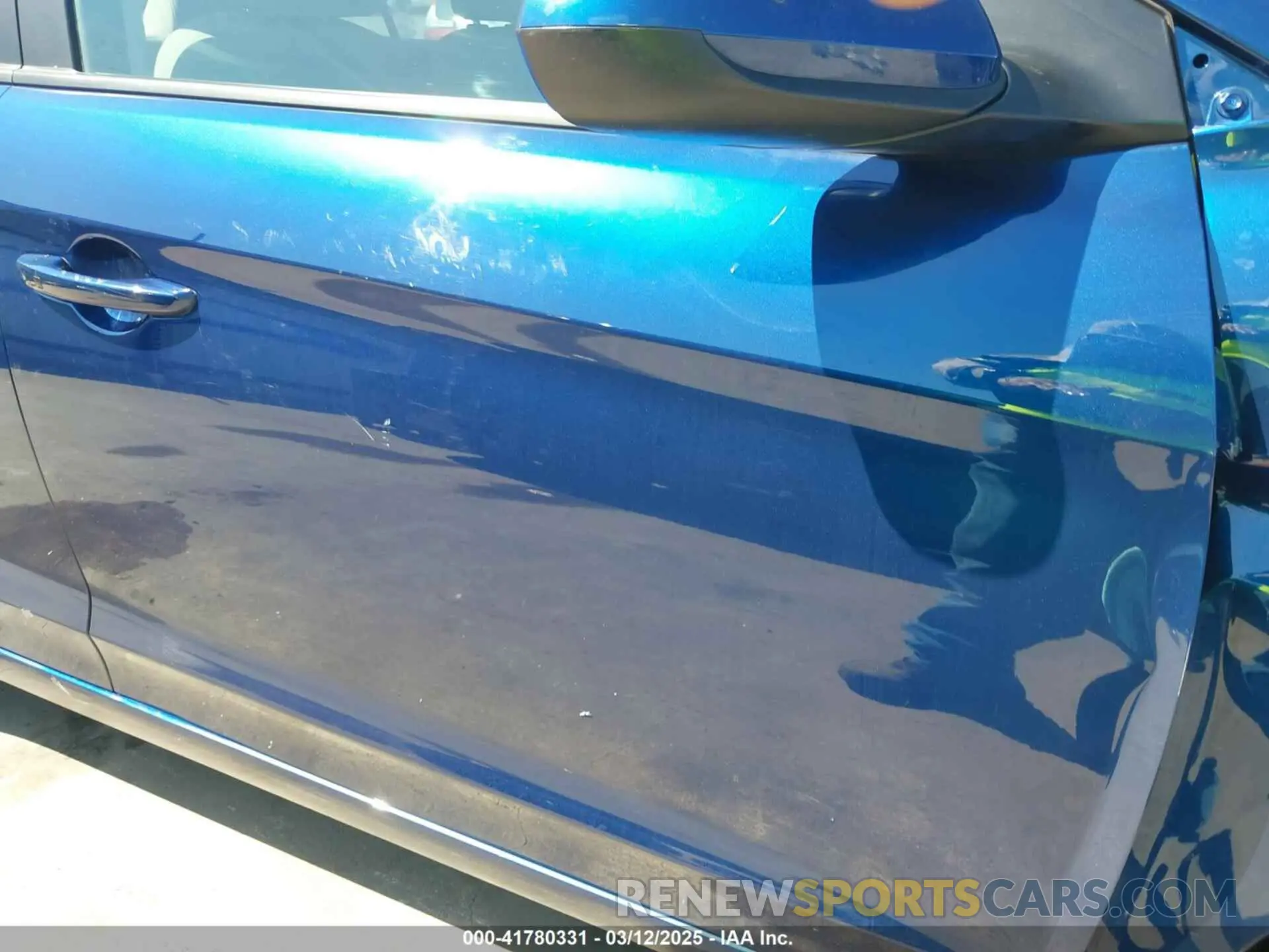 18 Photograph of a damaged car 5NPD84LF6KH414388 HYUNDAI ELANTRA 2019