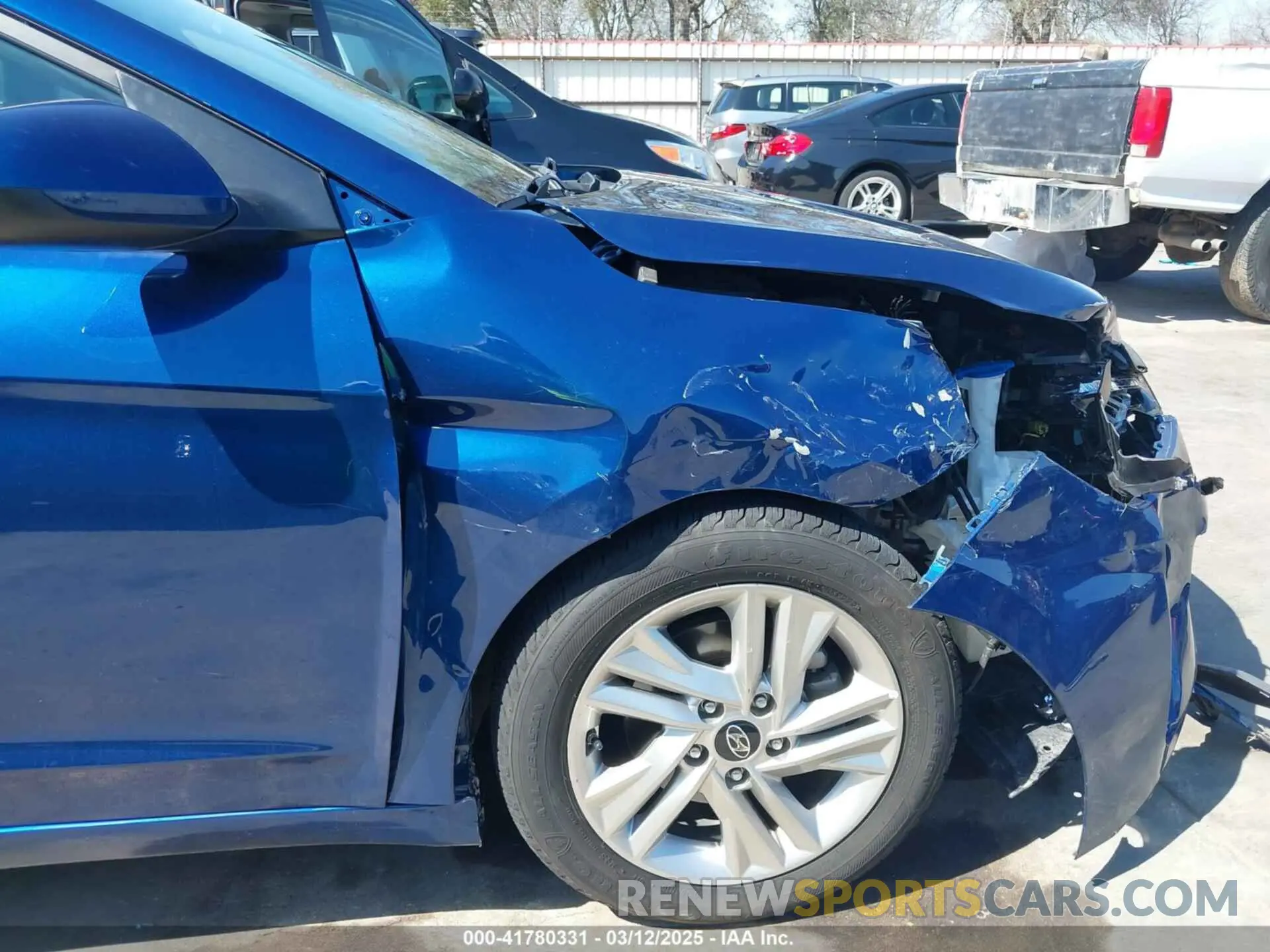 20 Photograph of a damaged car 5NPD84LF6KH414388 HYUNDAI ELANTRA 2019
