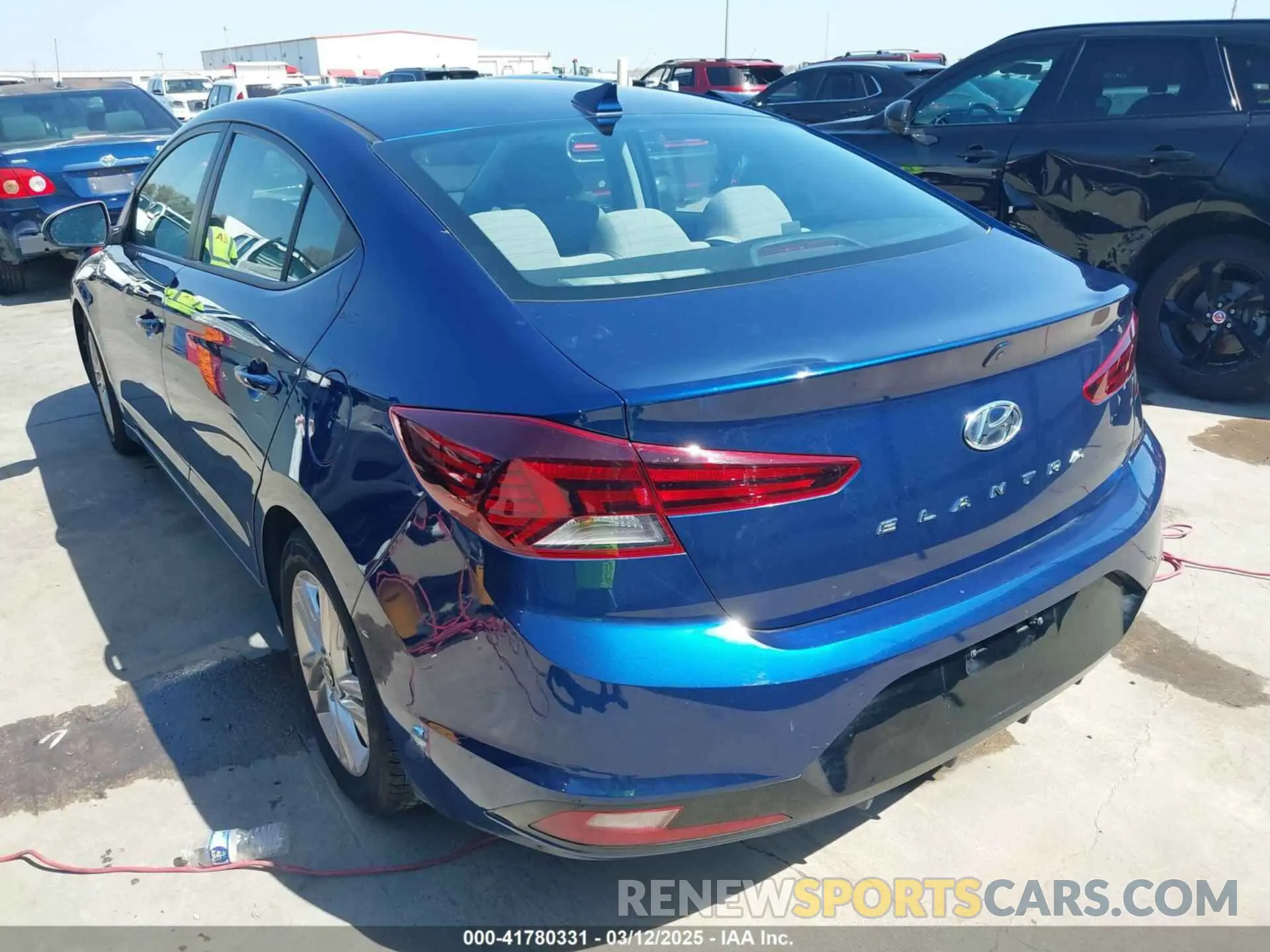 3 Photograph of a damaged car 5NPD84LF6KH414388 HYUNDAI ELANTRA 2019