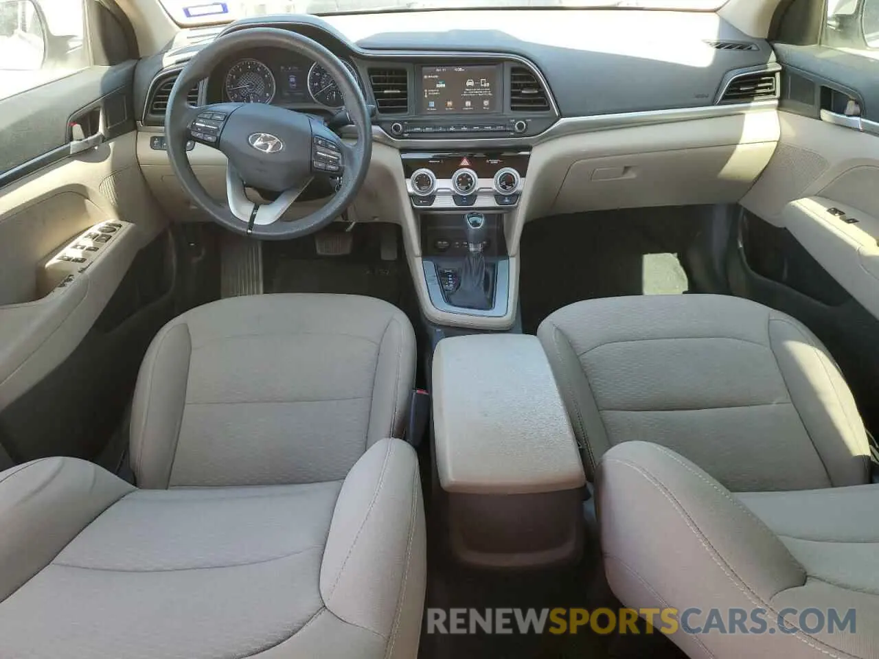 8 Photograph of a damaged car 5NPD84LF6KH416285 HYUNDAI ELANTRA 2019