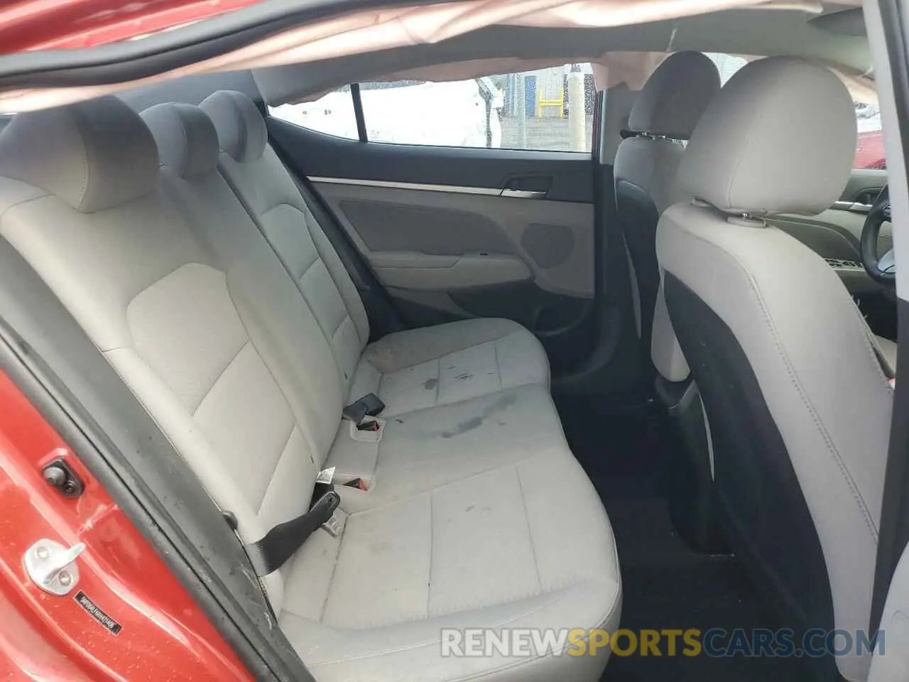 10 Photograph of a damaged car 5NPD84LF6KH421406 HYUNDAI ELANTRA 2019