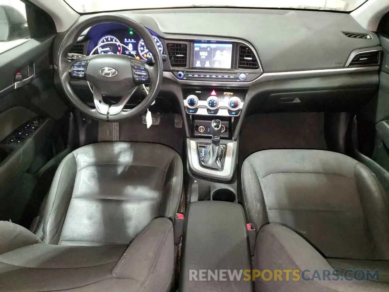 8 Photograph of a damaged car 5NPD84LF6KH428002 HYUNDAI ELANTRA 2019
