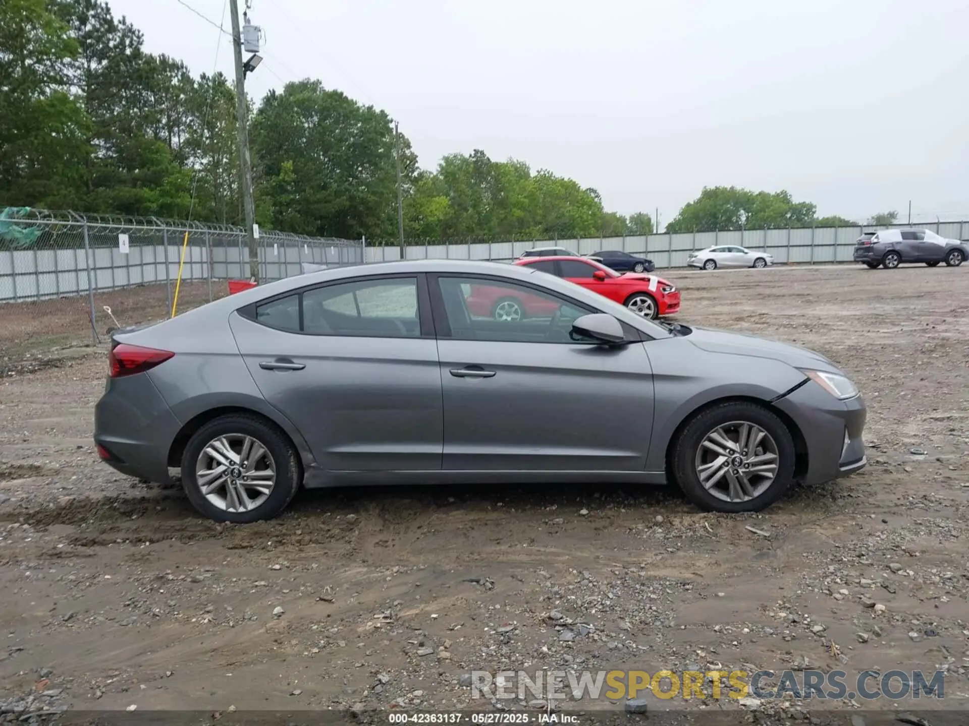 13 Photograph of a damaged car 5NPD84LF6KH429456 HYUNDAI ELANTRA 2019