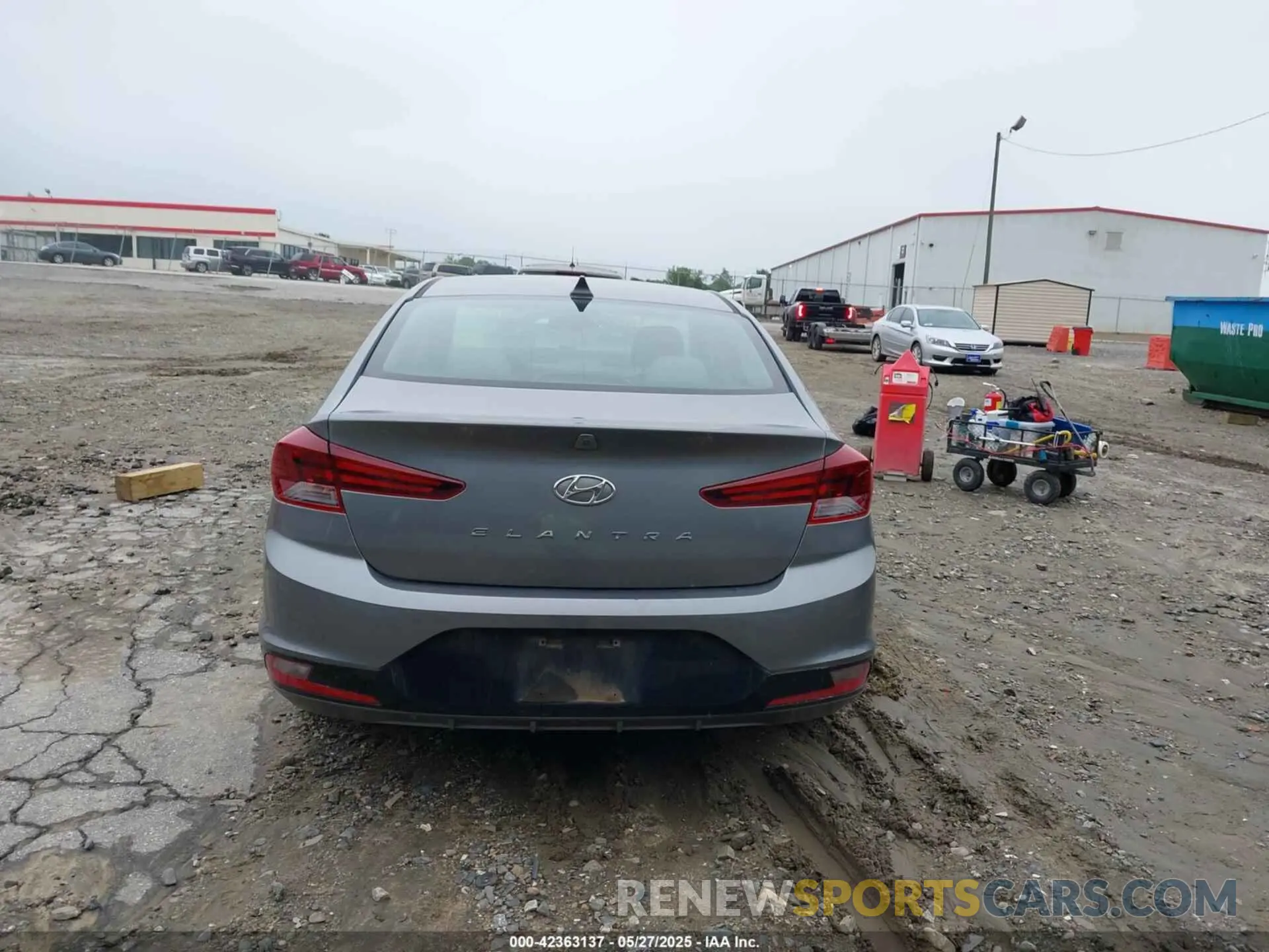 16 Photograph of a damaged car 5NPD84LF6KH429456 HYUNDAI ELANTRA 2019