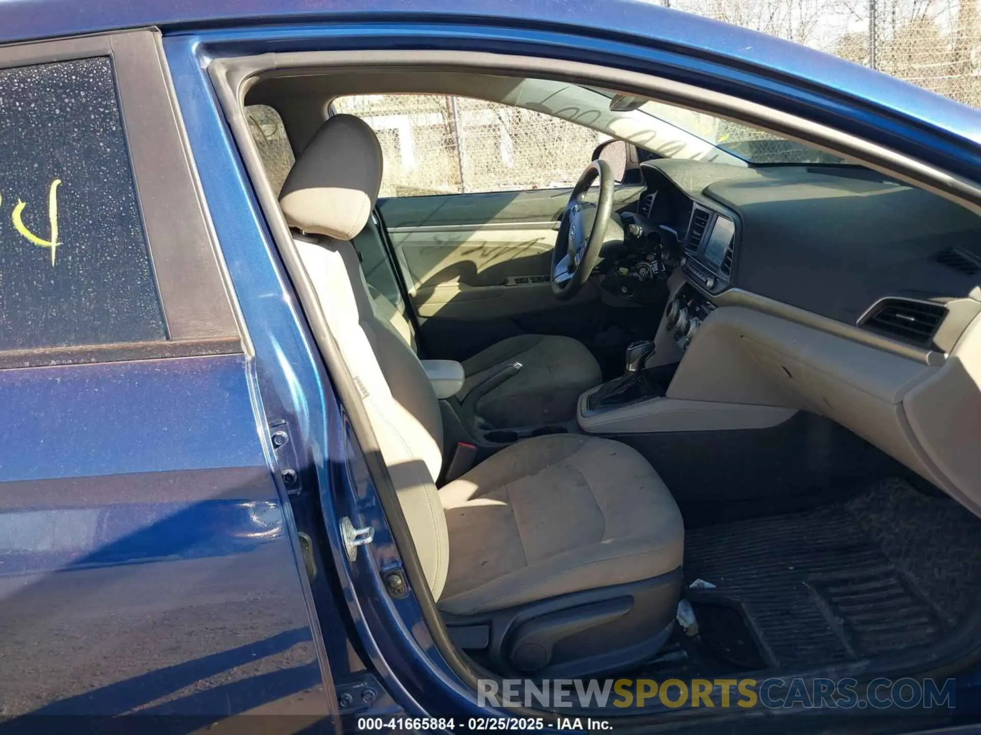 5 Photograph of a damaged car 5NPD84LF6KH434723 HYUNDAI ELANTRA 2019
