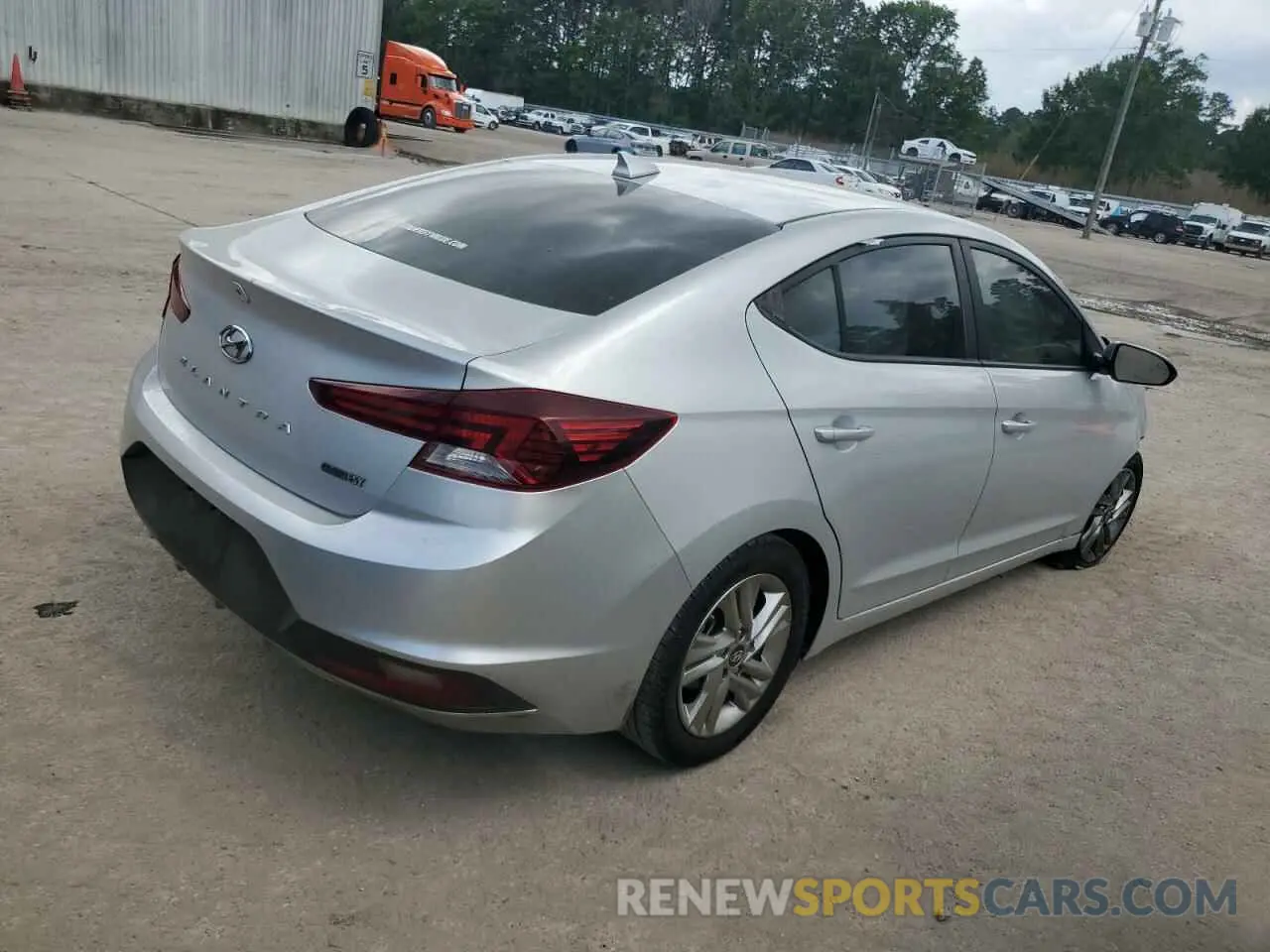3 Photograph of a damaged car 5NPD84LF6KH445415 HYUNDAI ELANTRA 2019