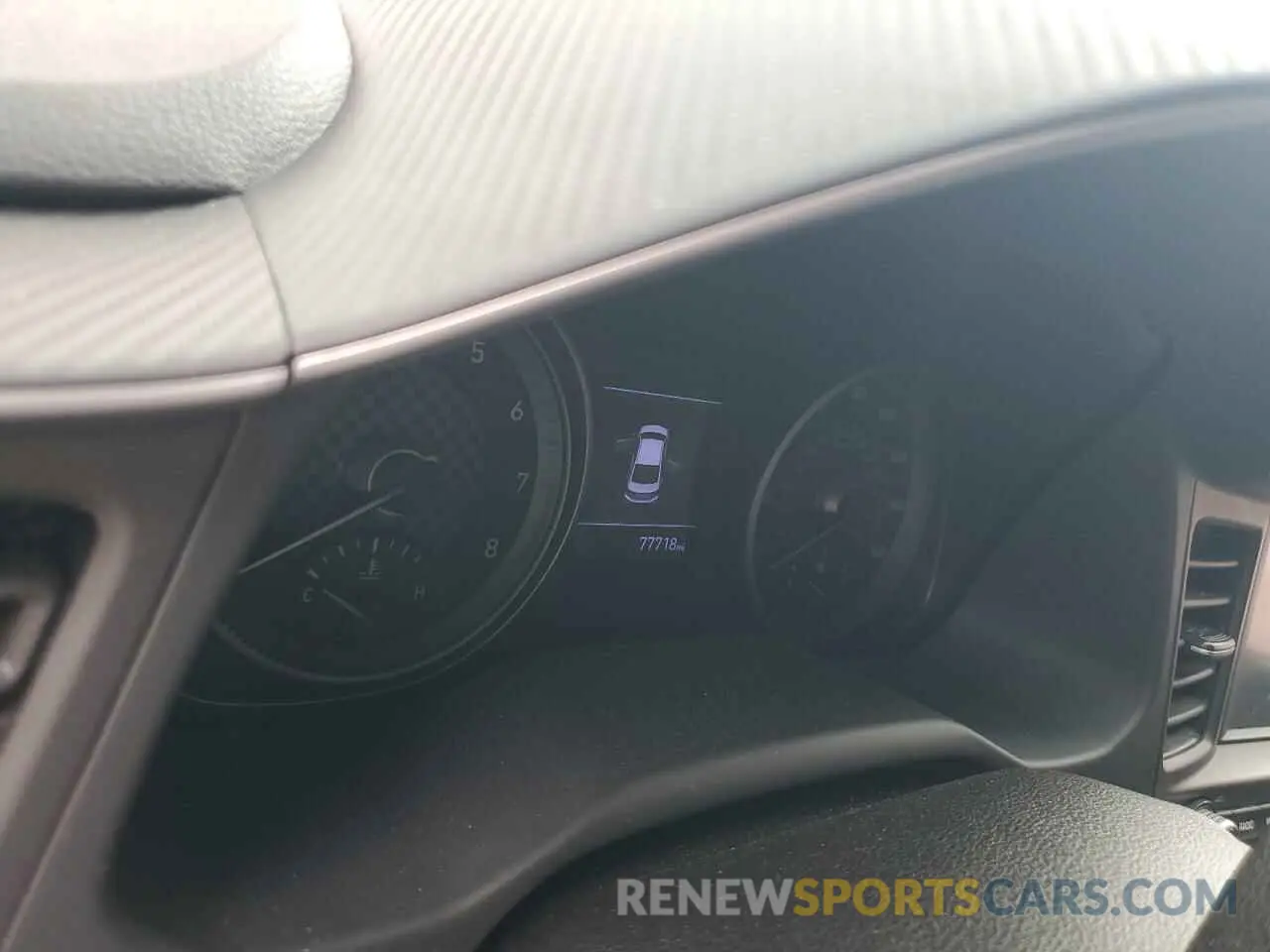 9 Photograph of a damaged car 5NPD84LF6KH445415 HYUNDAI ELANTRA 2019