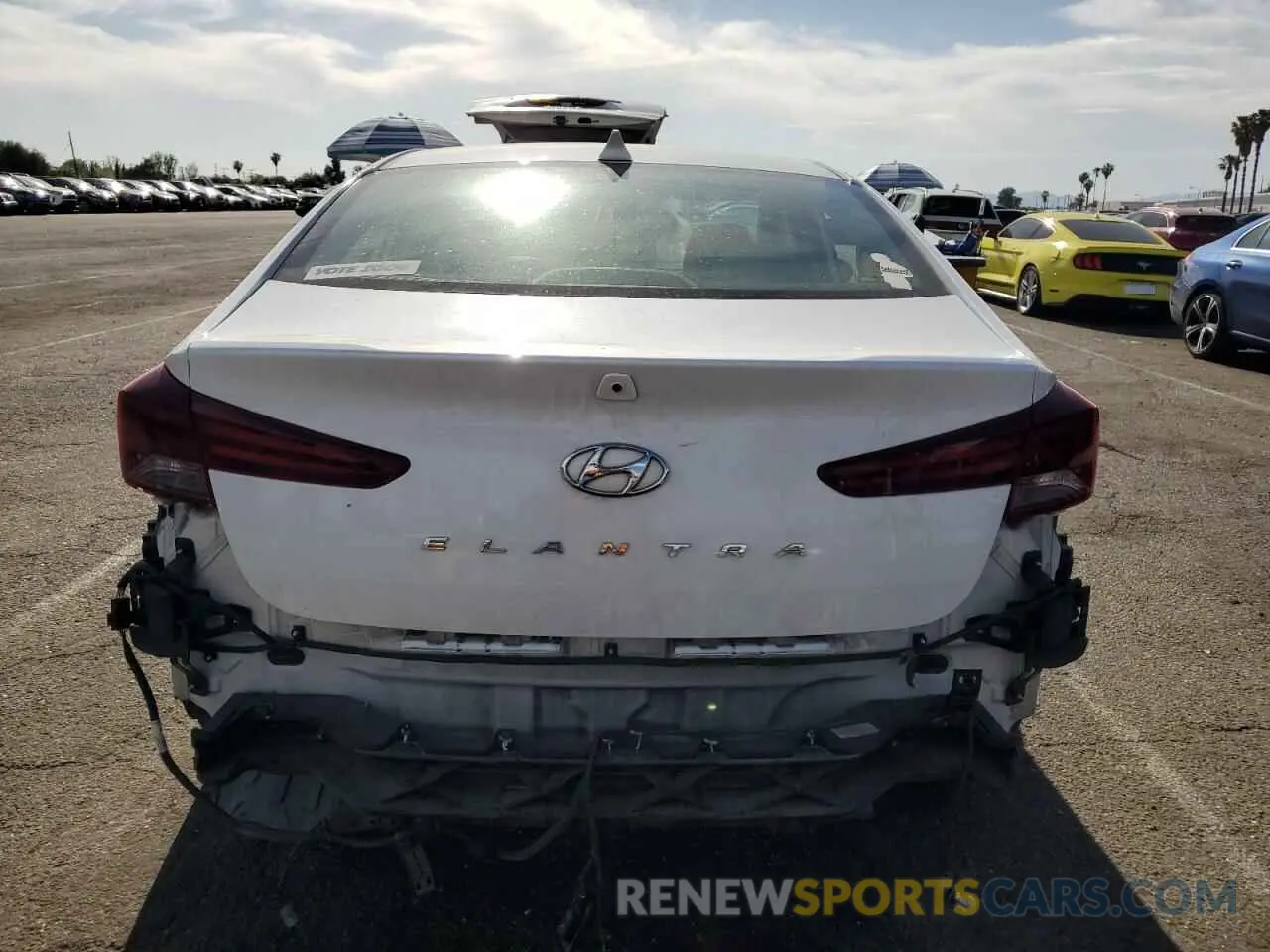 6 Photograph of a damaged car 5NPD84LF6KH458553 HYUNDAI ELANTRA 2019