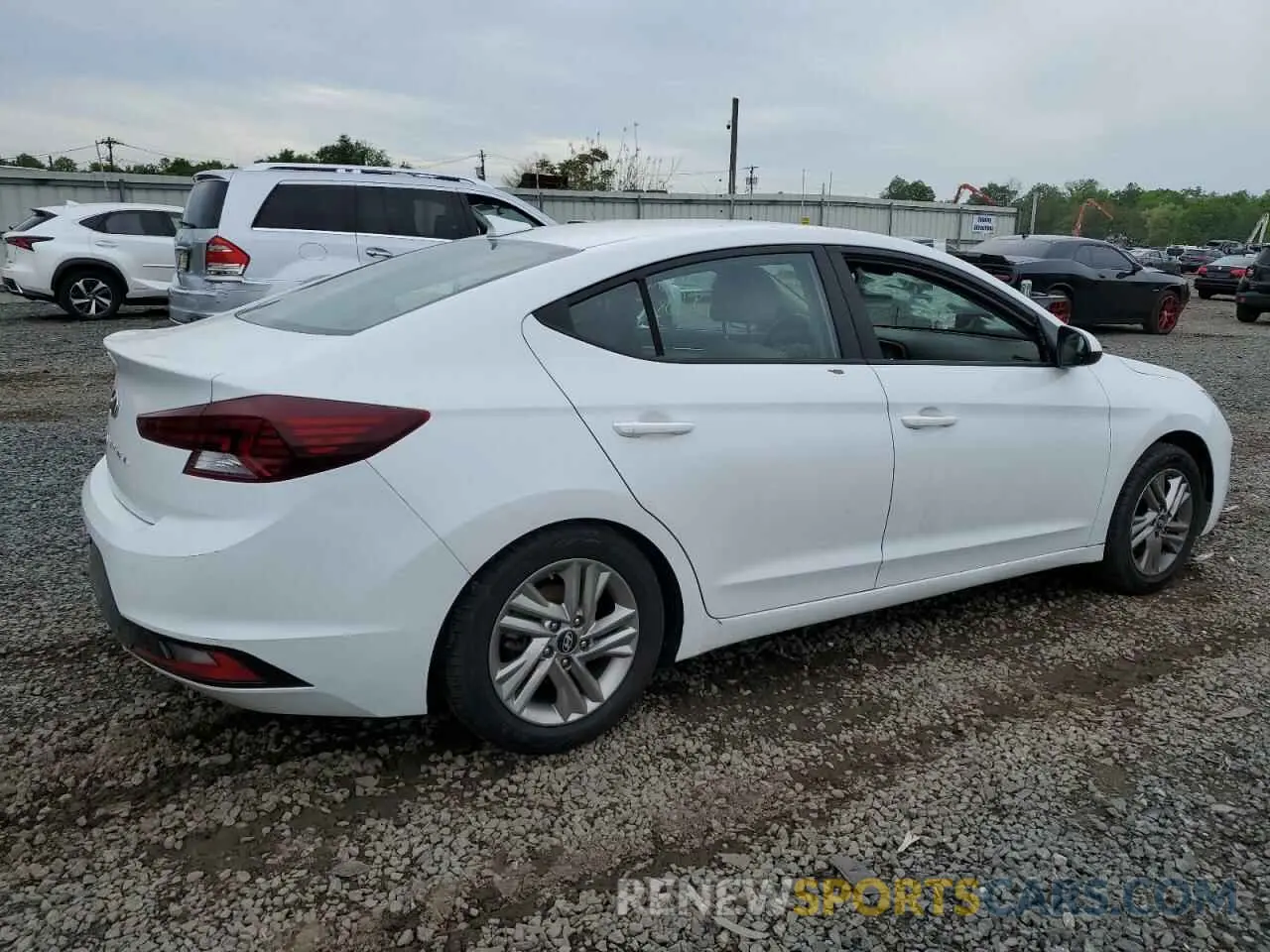 3 Photograph of a damaged car 5NPD84LF6KH473019 HYUNDAI ELANTRA 2019