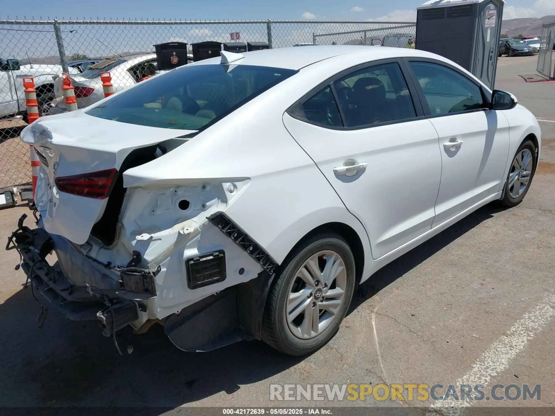 4 Photograph of a damaged car 5NPD84LF6KH476759 HYUNDAI ELANTRA 2019