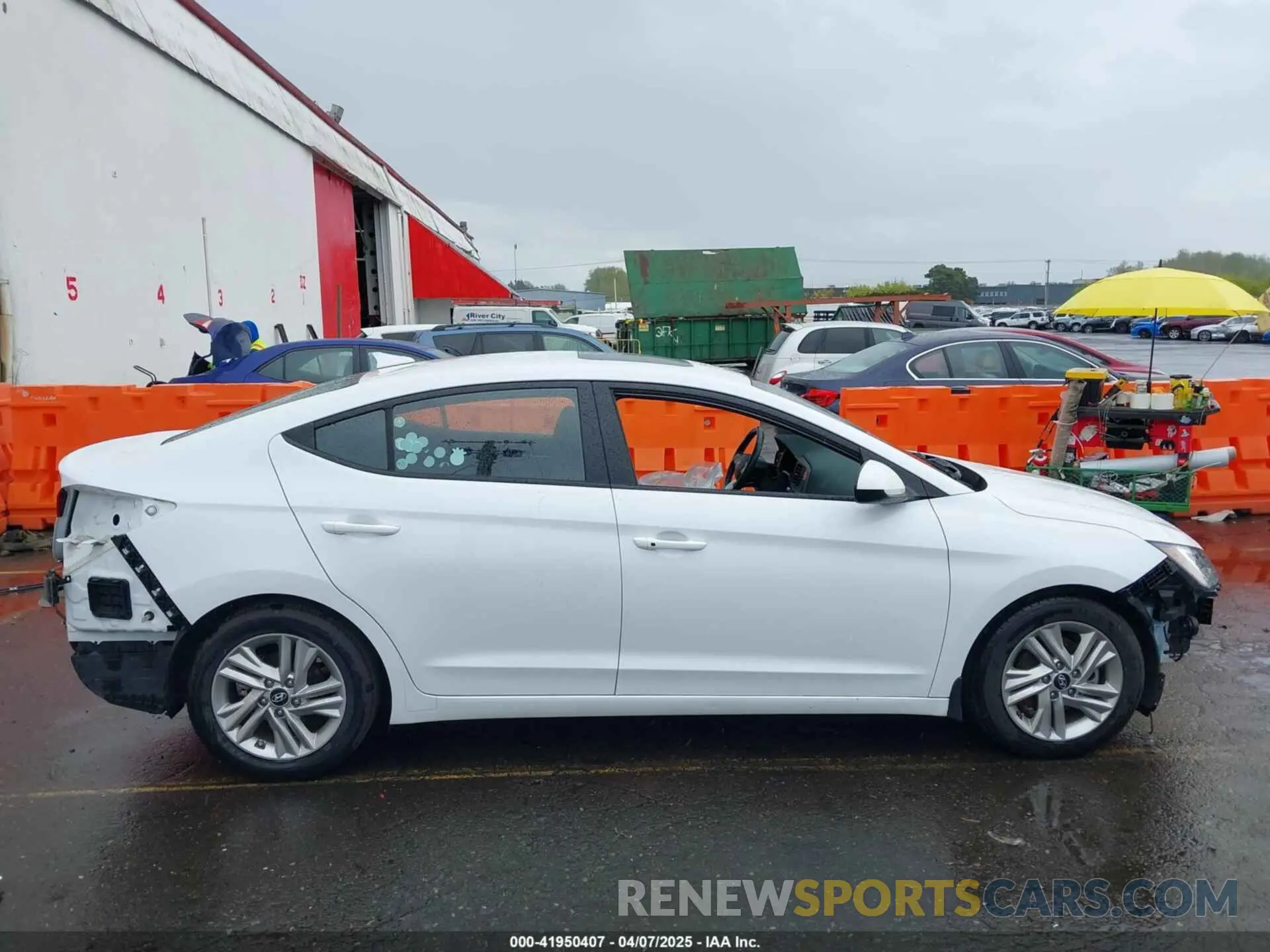 14 Photograph of a damaged car 5NPD84LF6KH476888 HYUNDAI ELANTRA 2019